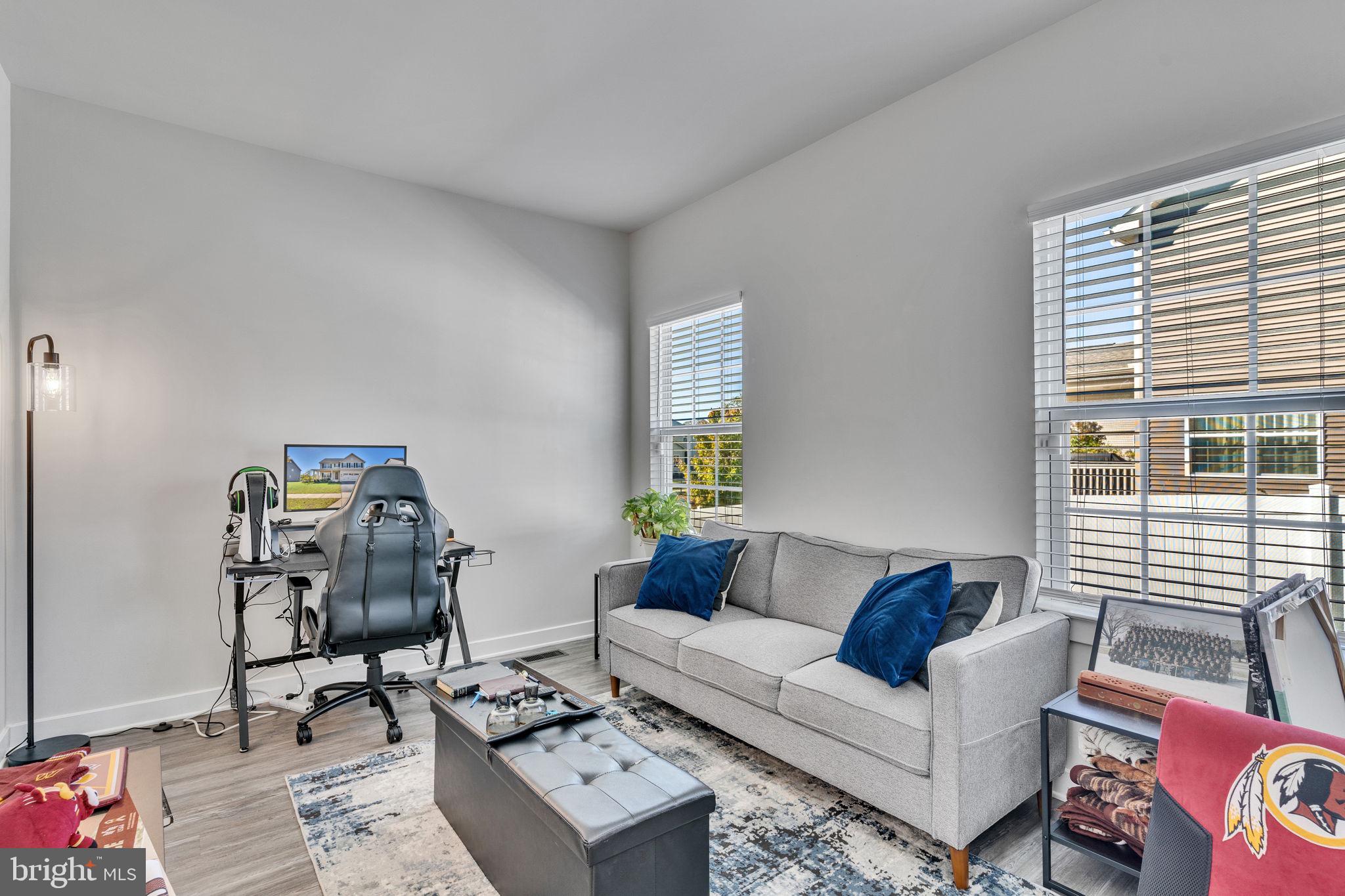 BRENTWOOD - Residential