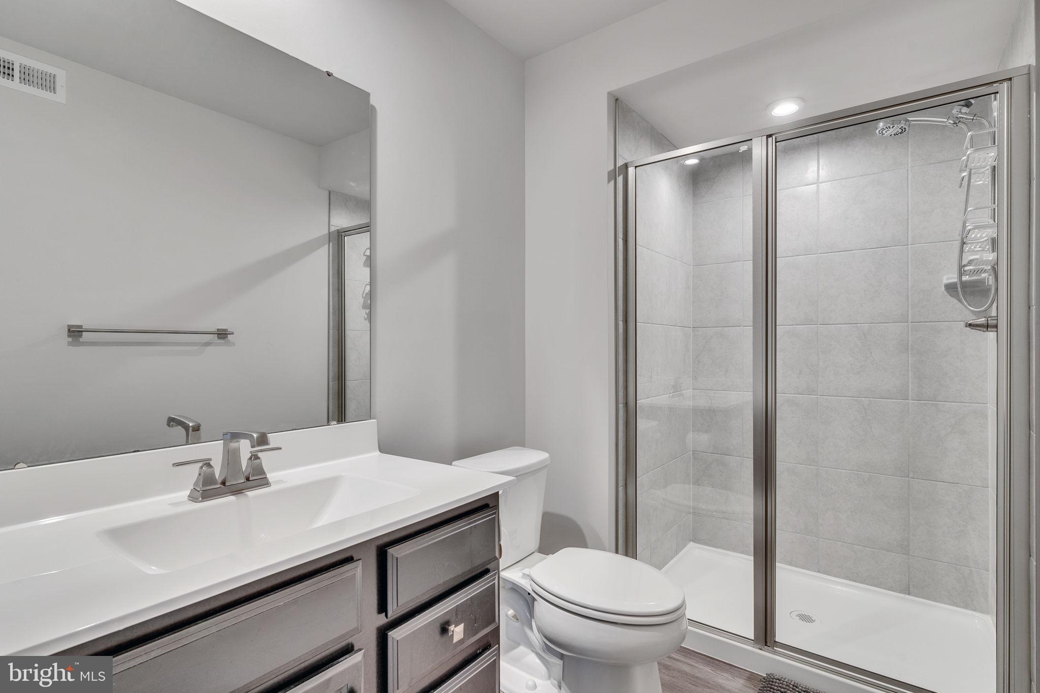 BRENTWOOD - Residential