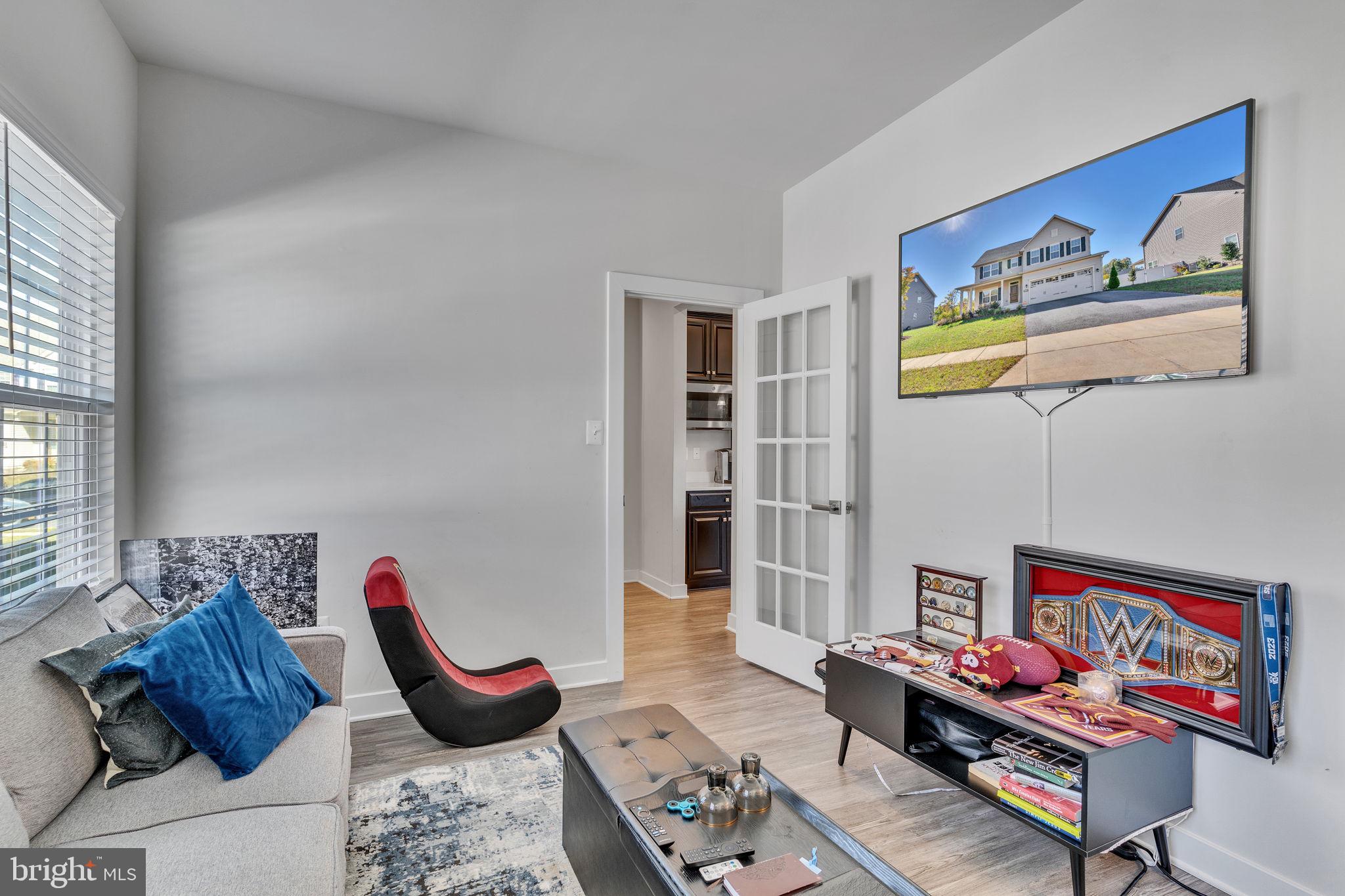 BRENTWOOD - Residential