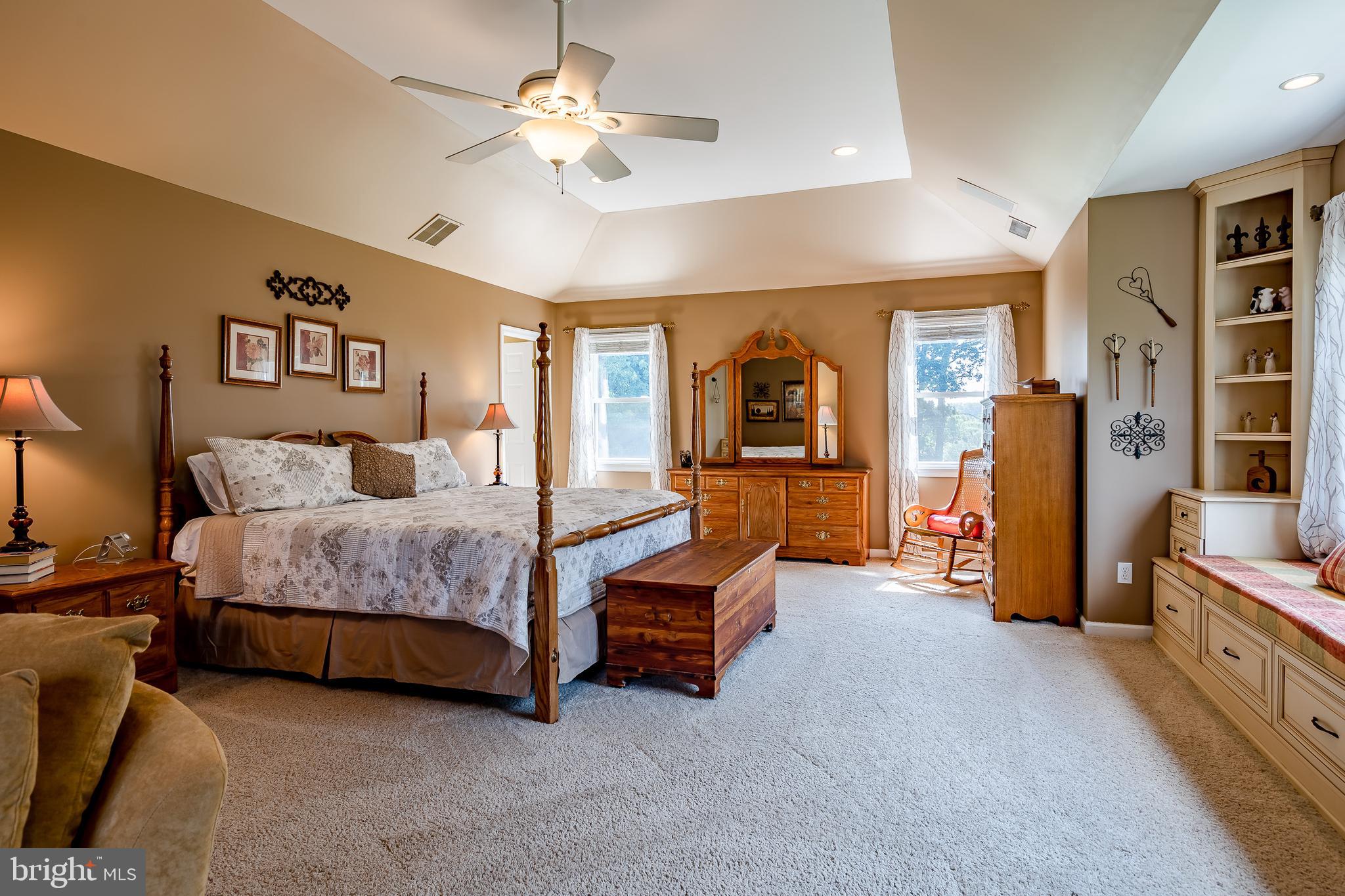 HIGH MEADOW - Residential