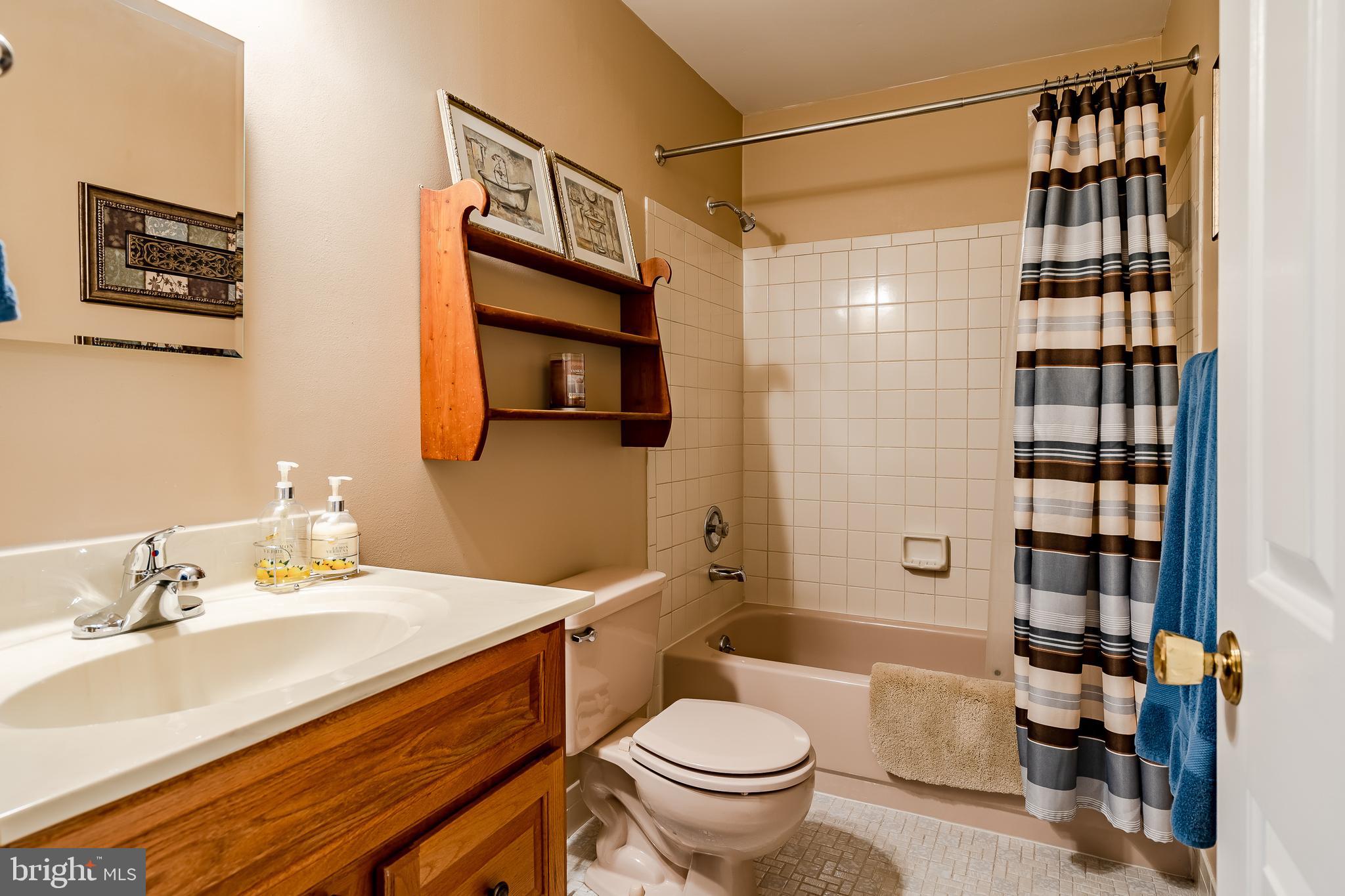 HIGH MEADOW - Residential