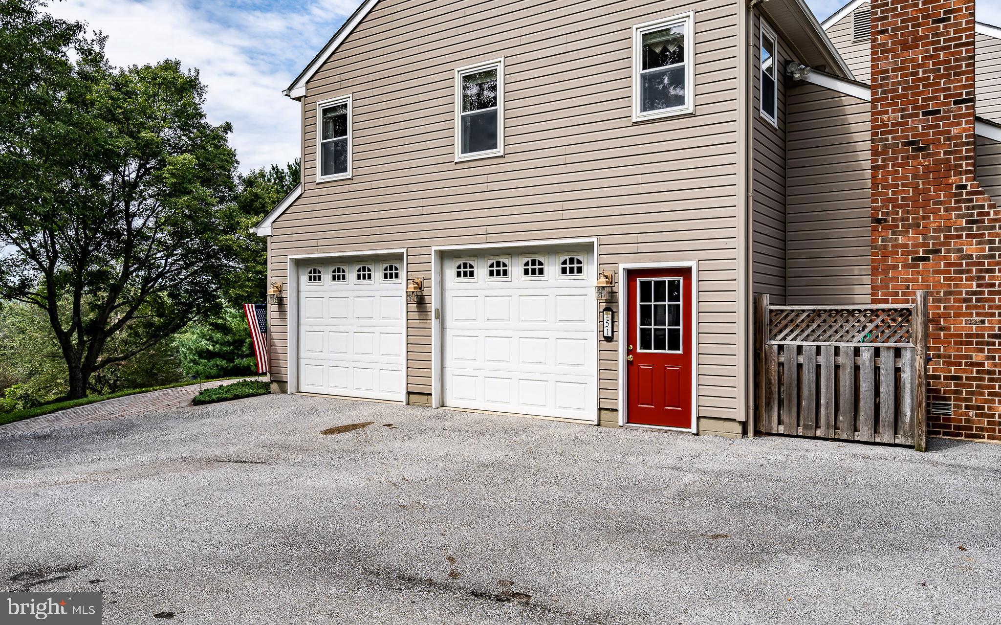 HIGH MEADOW - Residential