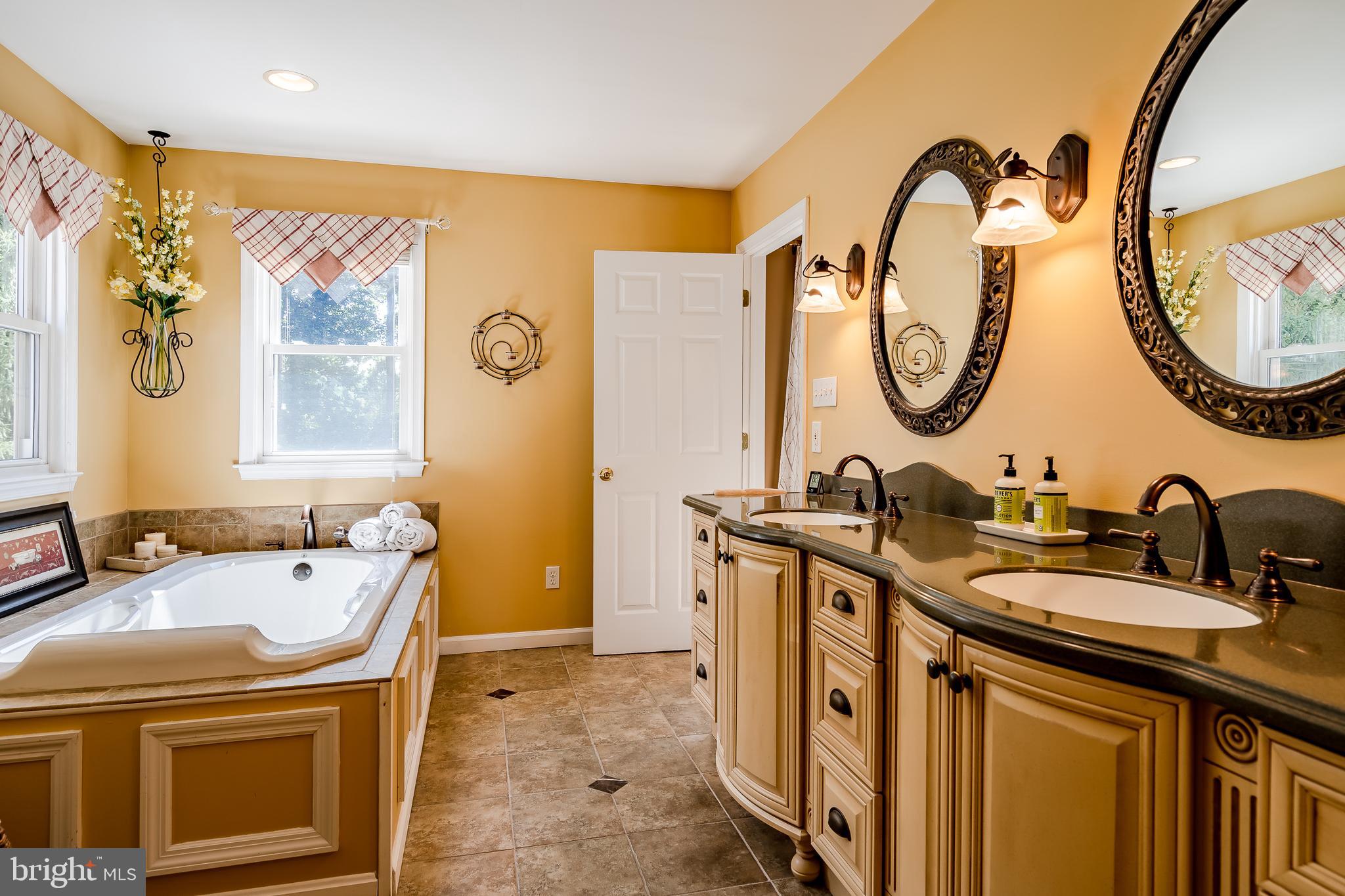 HIGH MEADOW - Residential