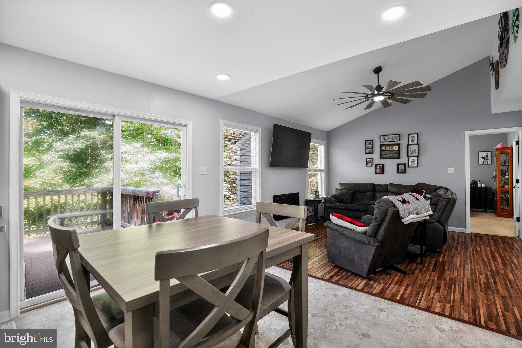 SCARBOROUGH FAIRE - Residential