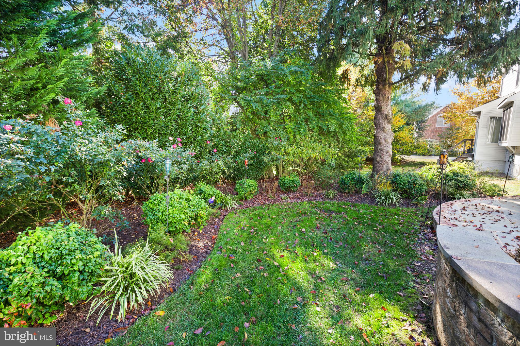 CRIPPENS CORNER - Residential