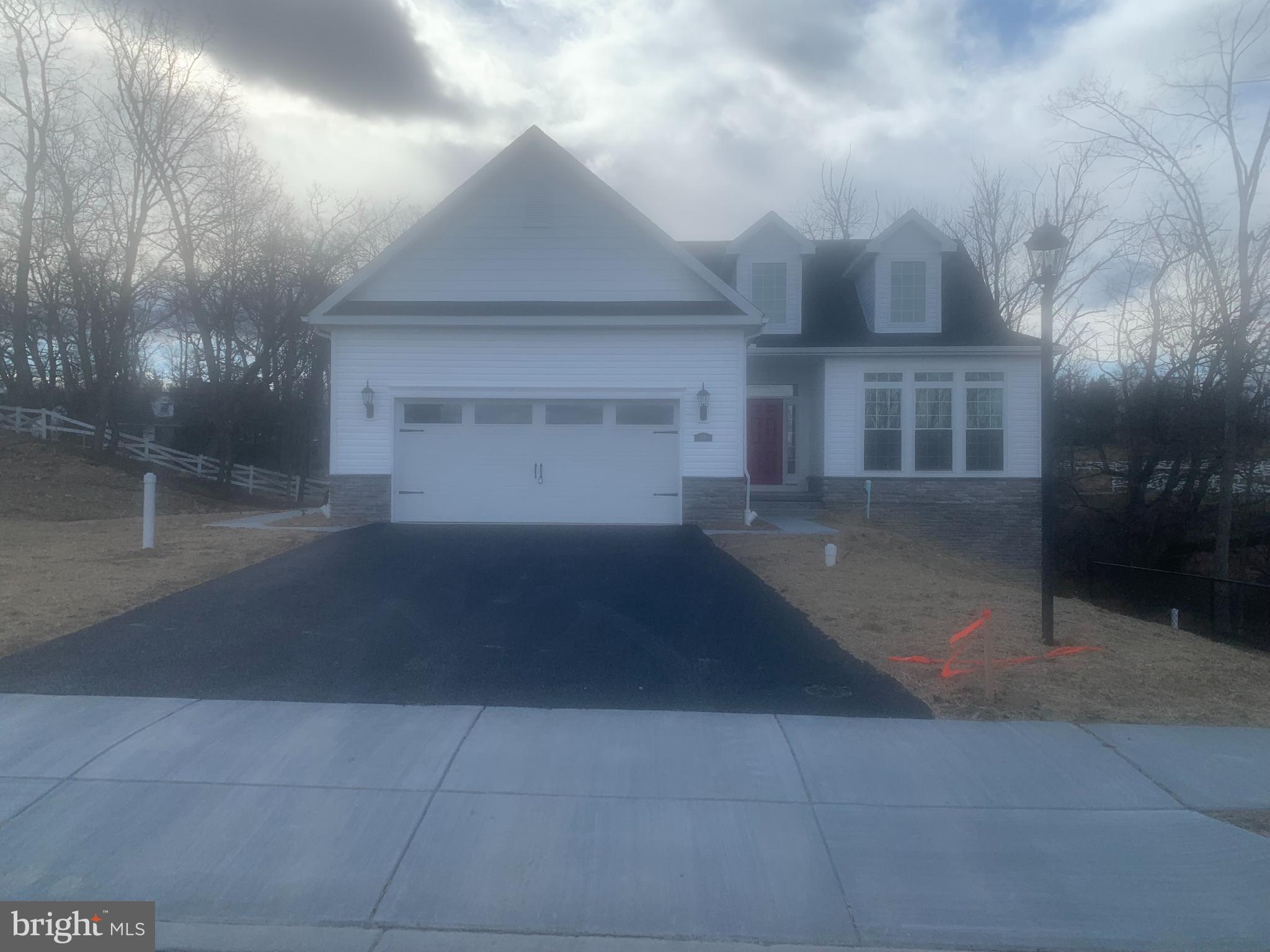 THORNBURY HUNT II - Residential