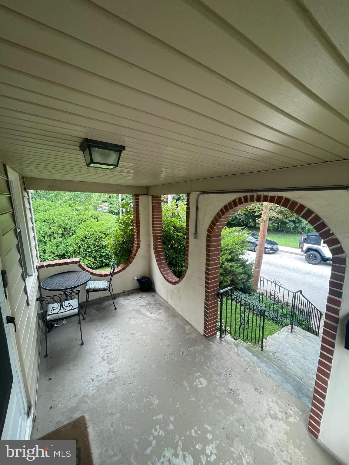 322 WOODLAND AVENUE