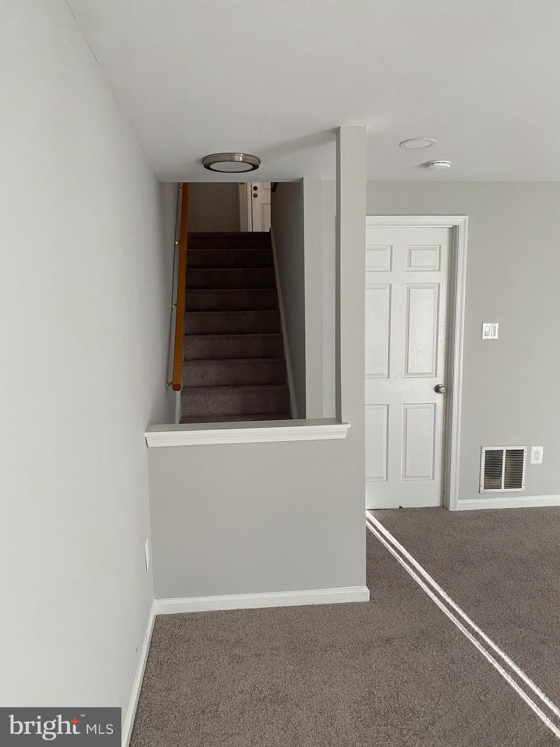 MIDDLEBRIDGE - Residential