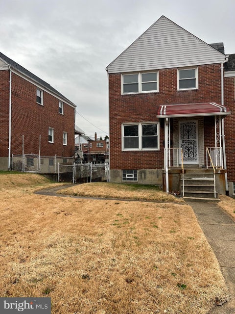 Townhouse For Sale - 4931 Sinclair Lane<br/> BALTIMORE, MD 21206