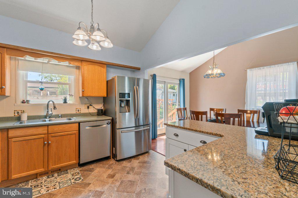 BRIGHT OAKS - Residential