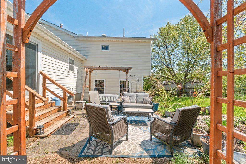 BRIGHT OAKS - Residential