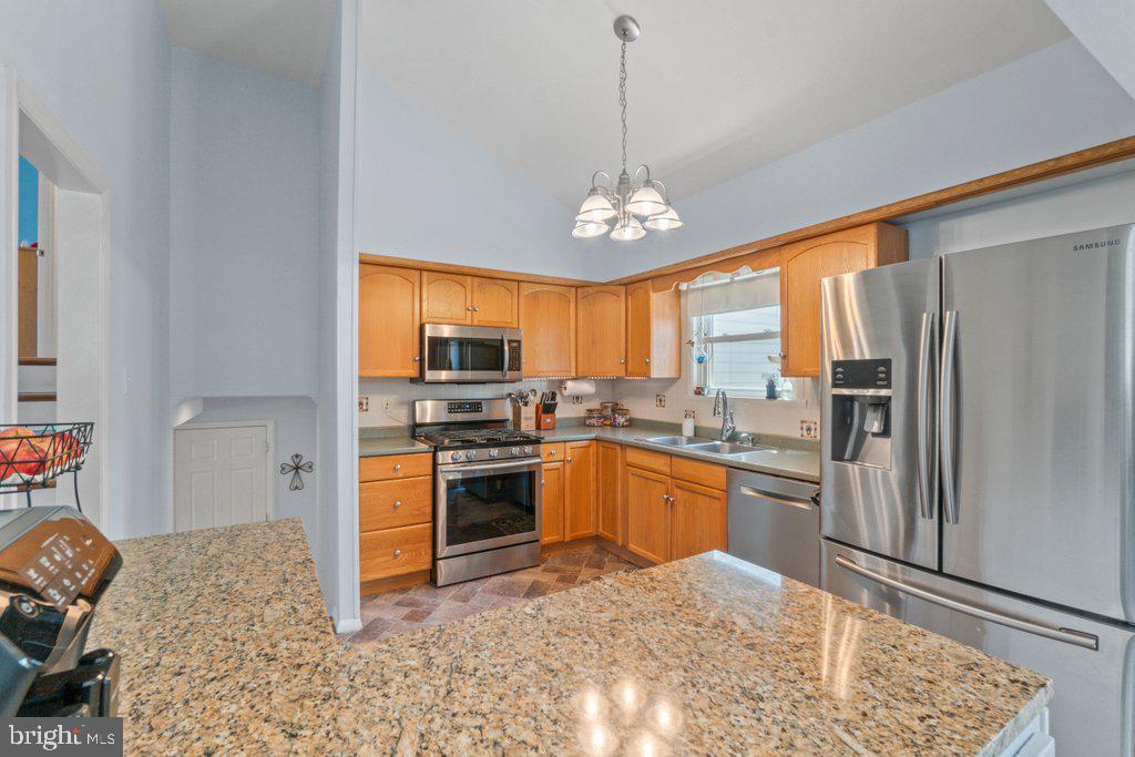 BRIGHT OAKS - Residential