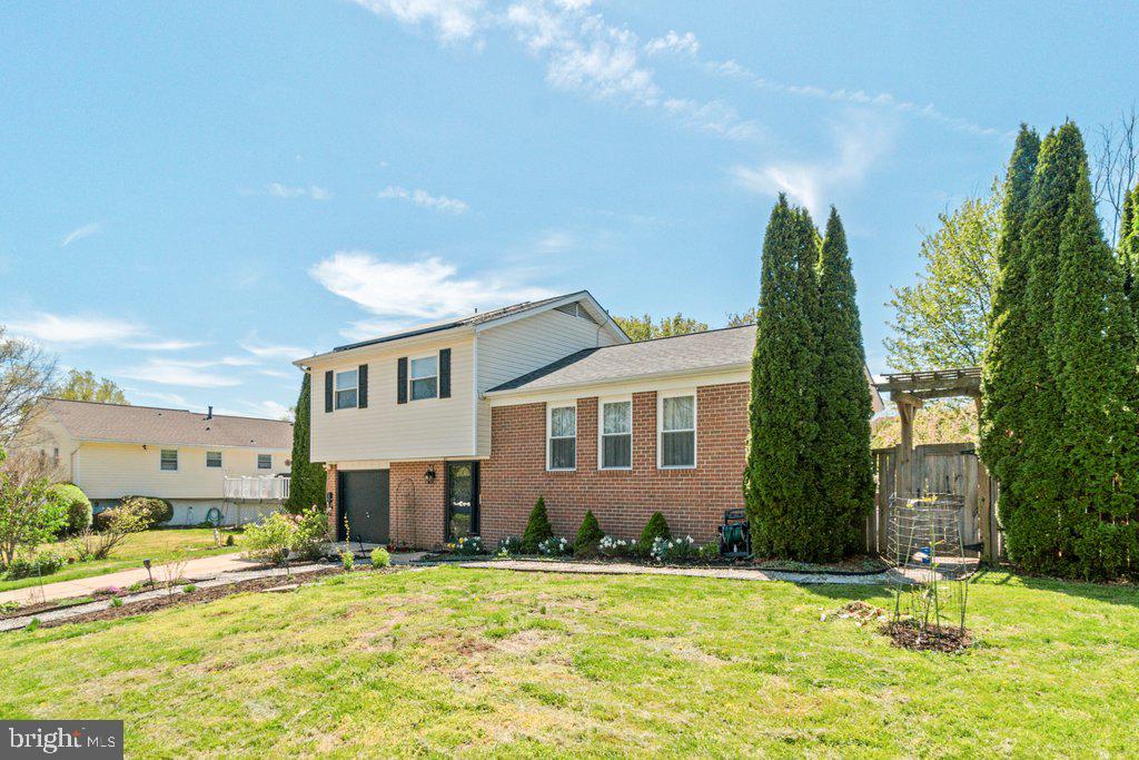 BRIGHT OAKS - Residential