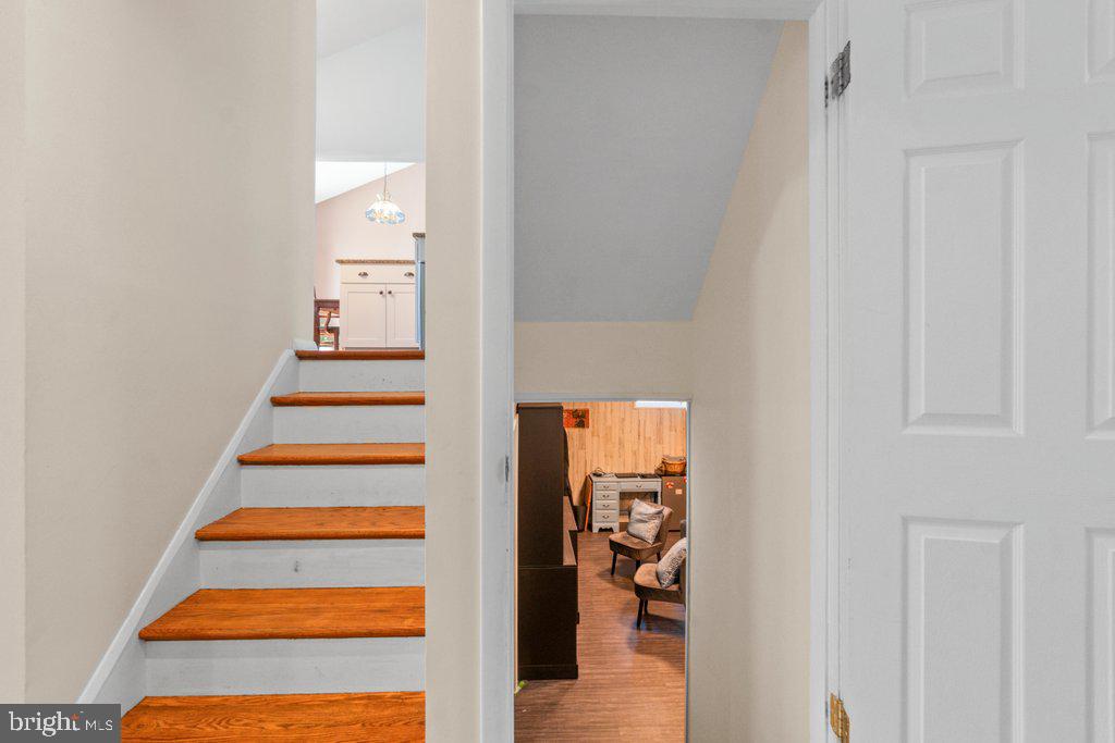 BRIGHT OAKS - Residential