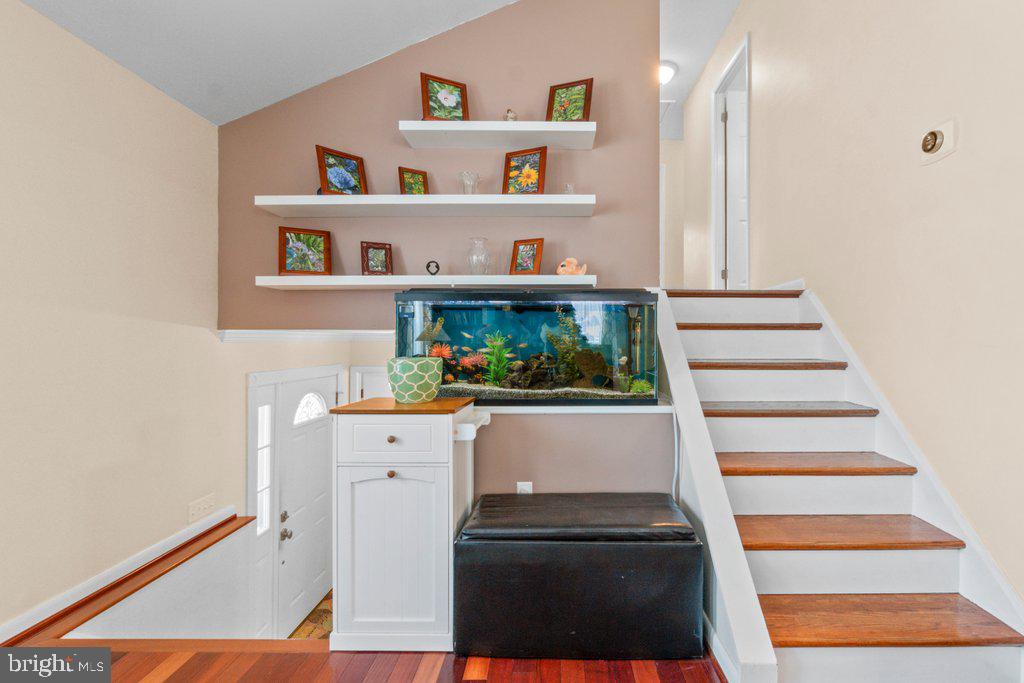 BRIGHT OAKS - Residential