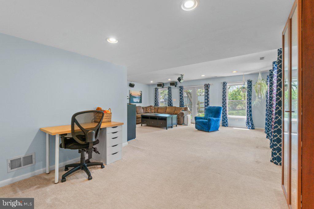 BRIGHT OAKS - Residential