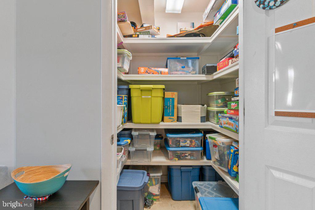 BRIGHT OAKS - Residential