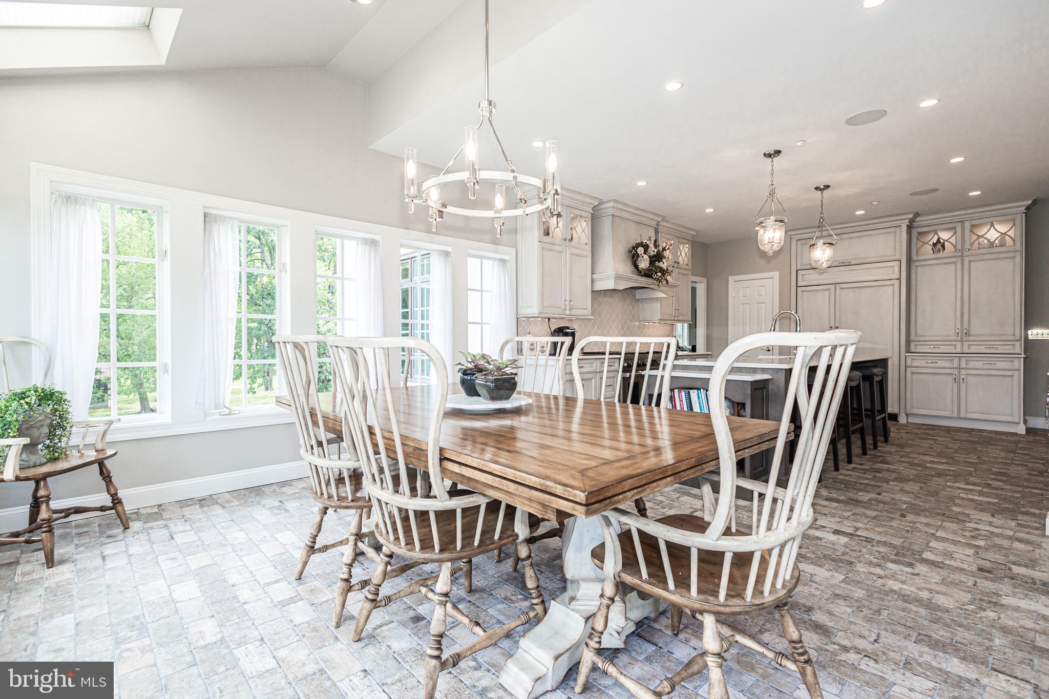 INDIAN SPRINGS - Residential