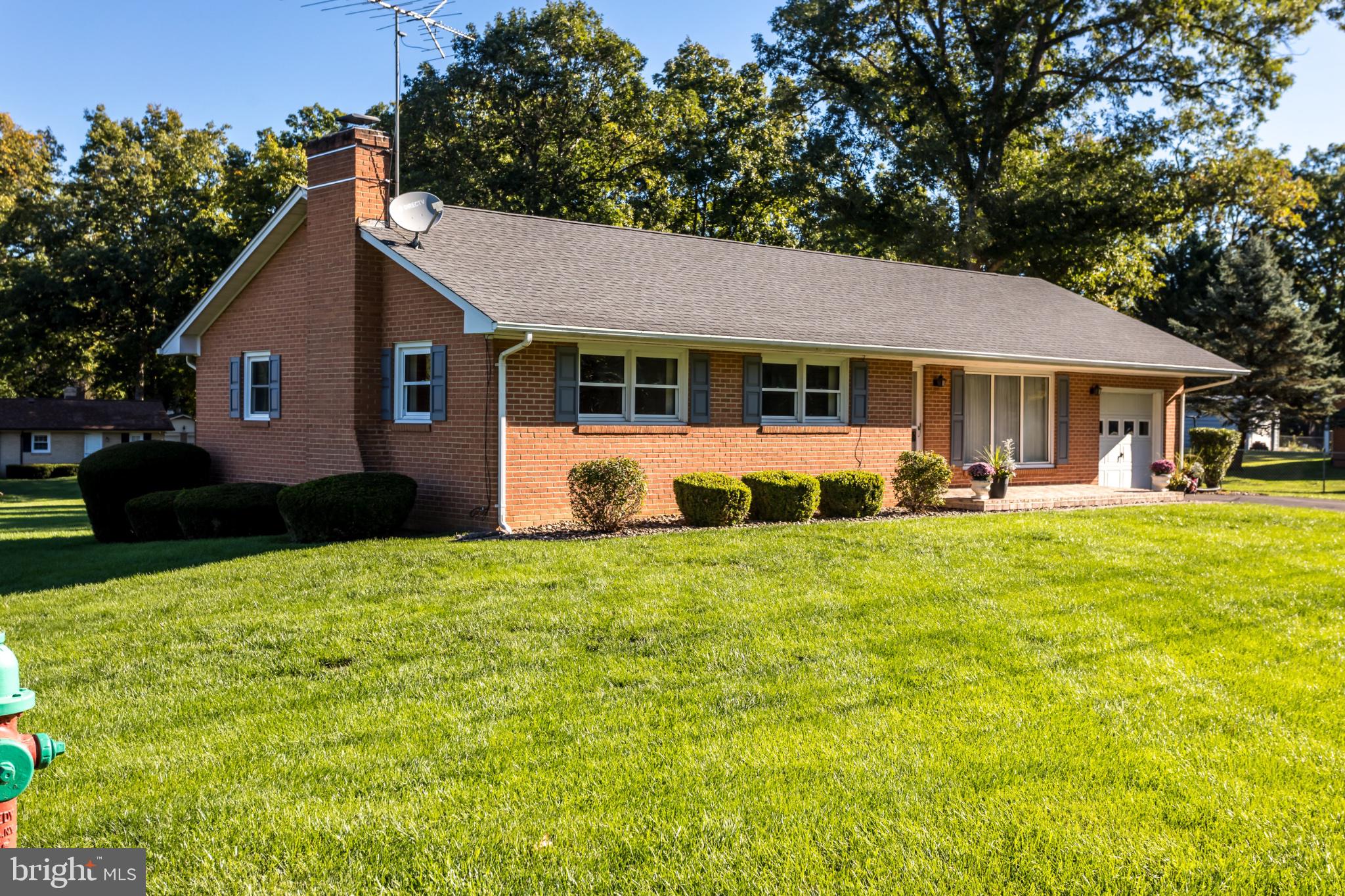 1033 TASKER ROAD