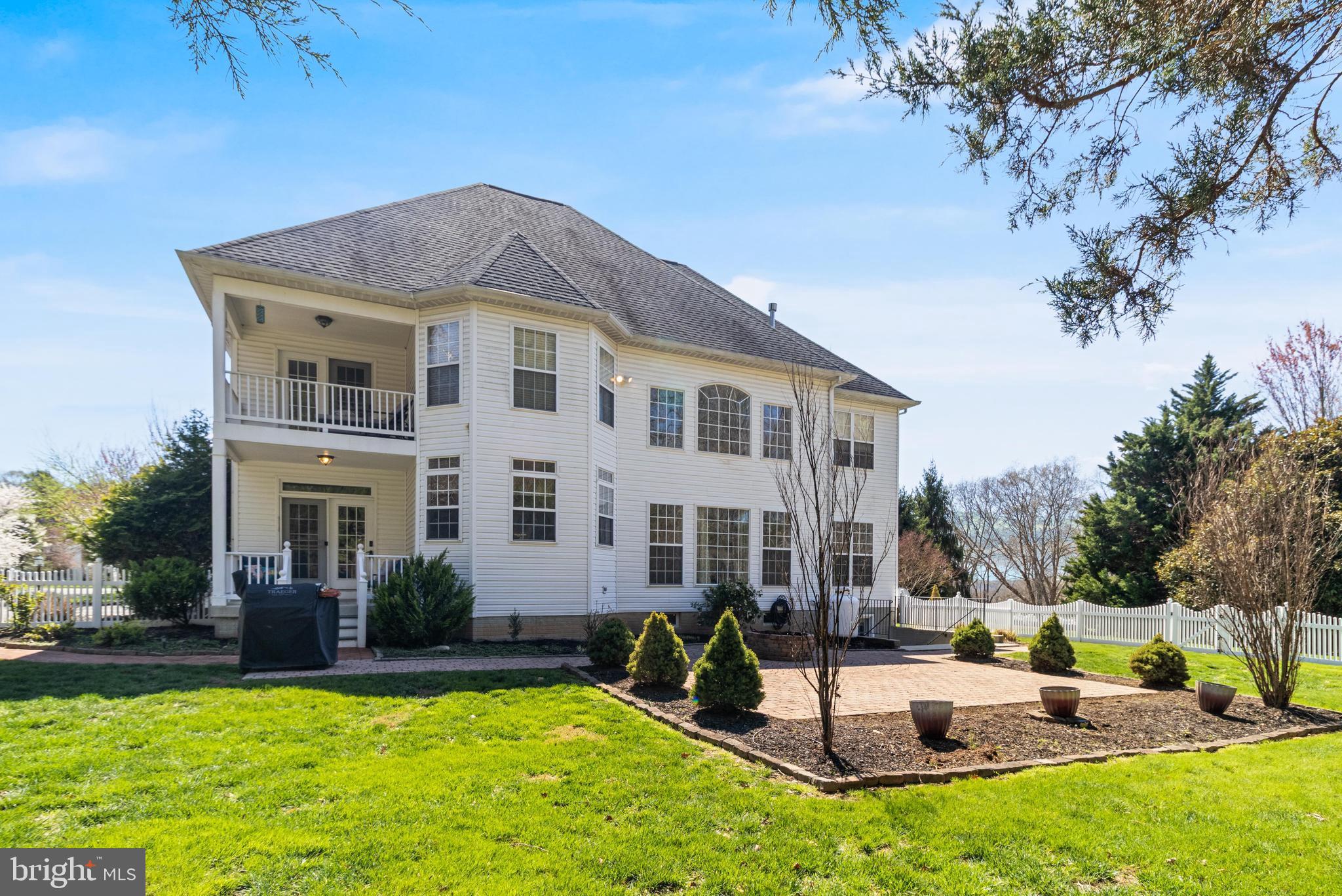 HILLENDALE - Residential