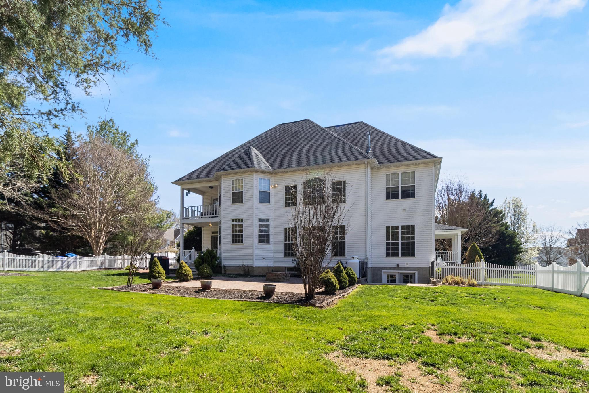 HILLENDALE - Residential