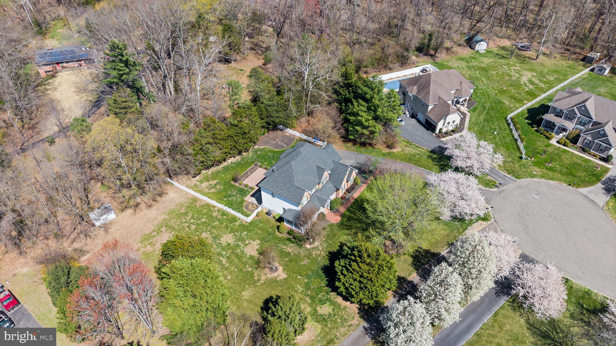 HILLENDALE - Residential