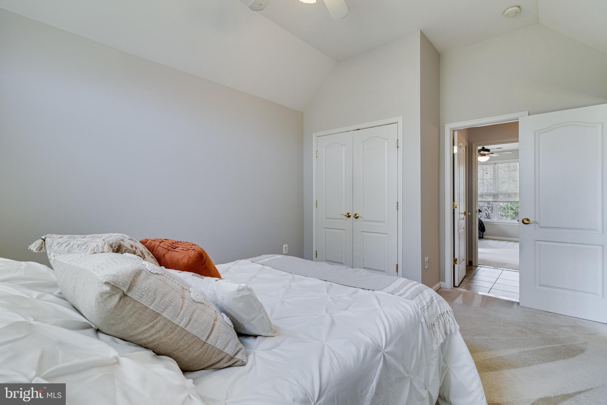 HILLENDALE - Residential