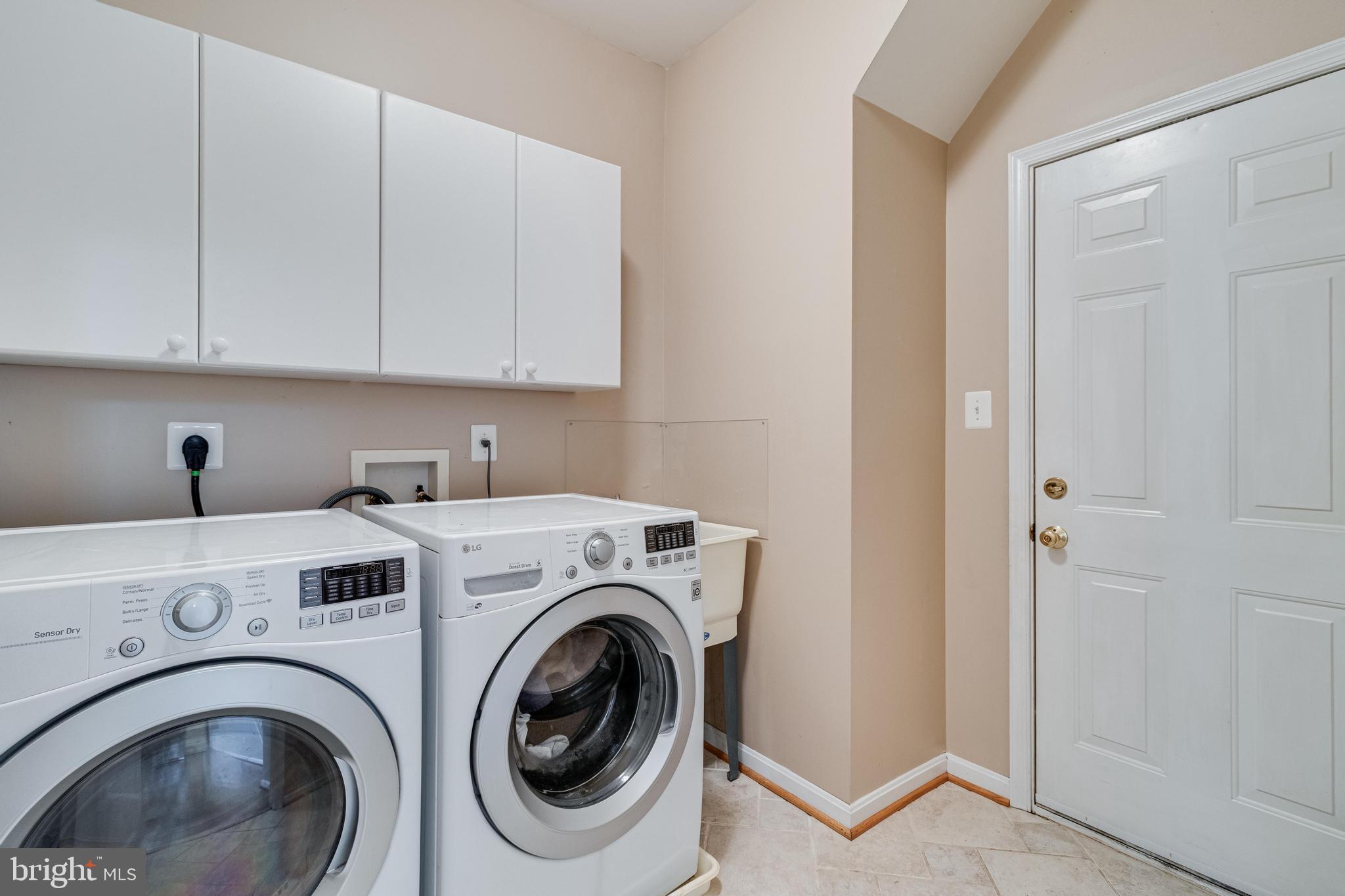 HILLENDALE - Residential