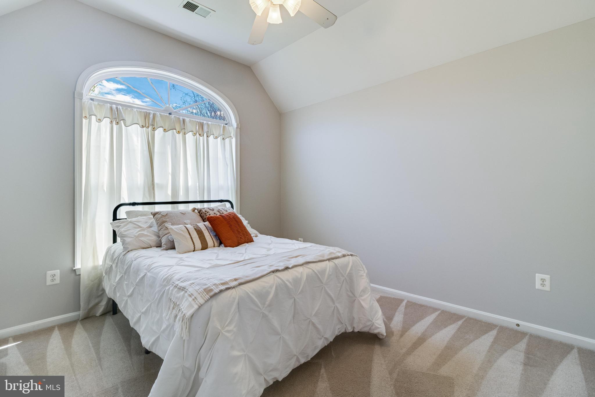 HILLENDALE - Residential