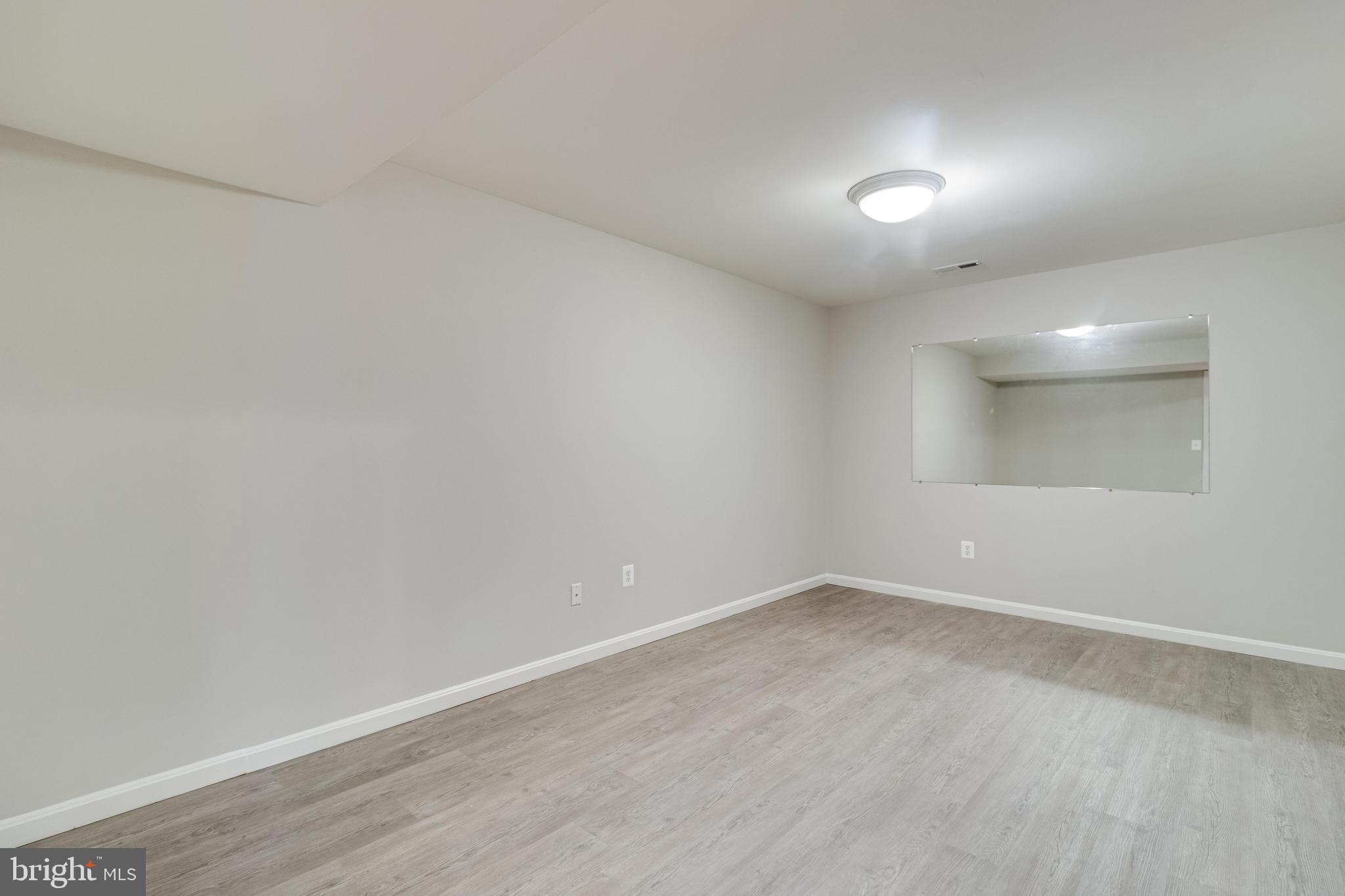 HILLENDALE - Residential