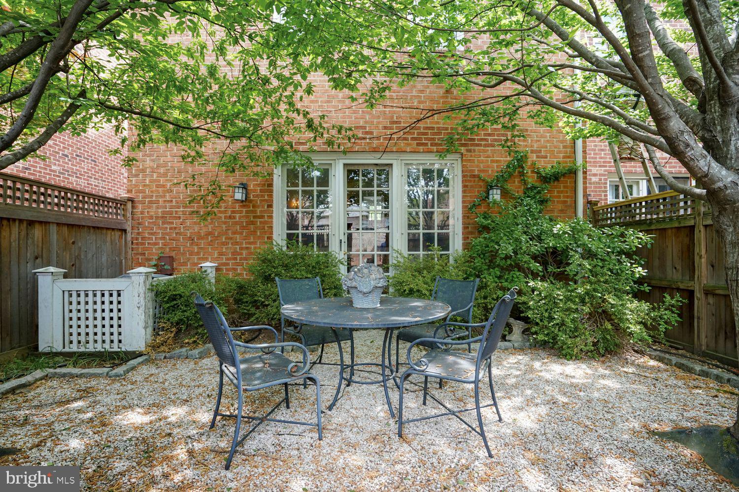 PRINCESS STREET TOWNHOUSES - Residential