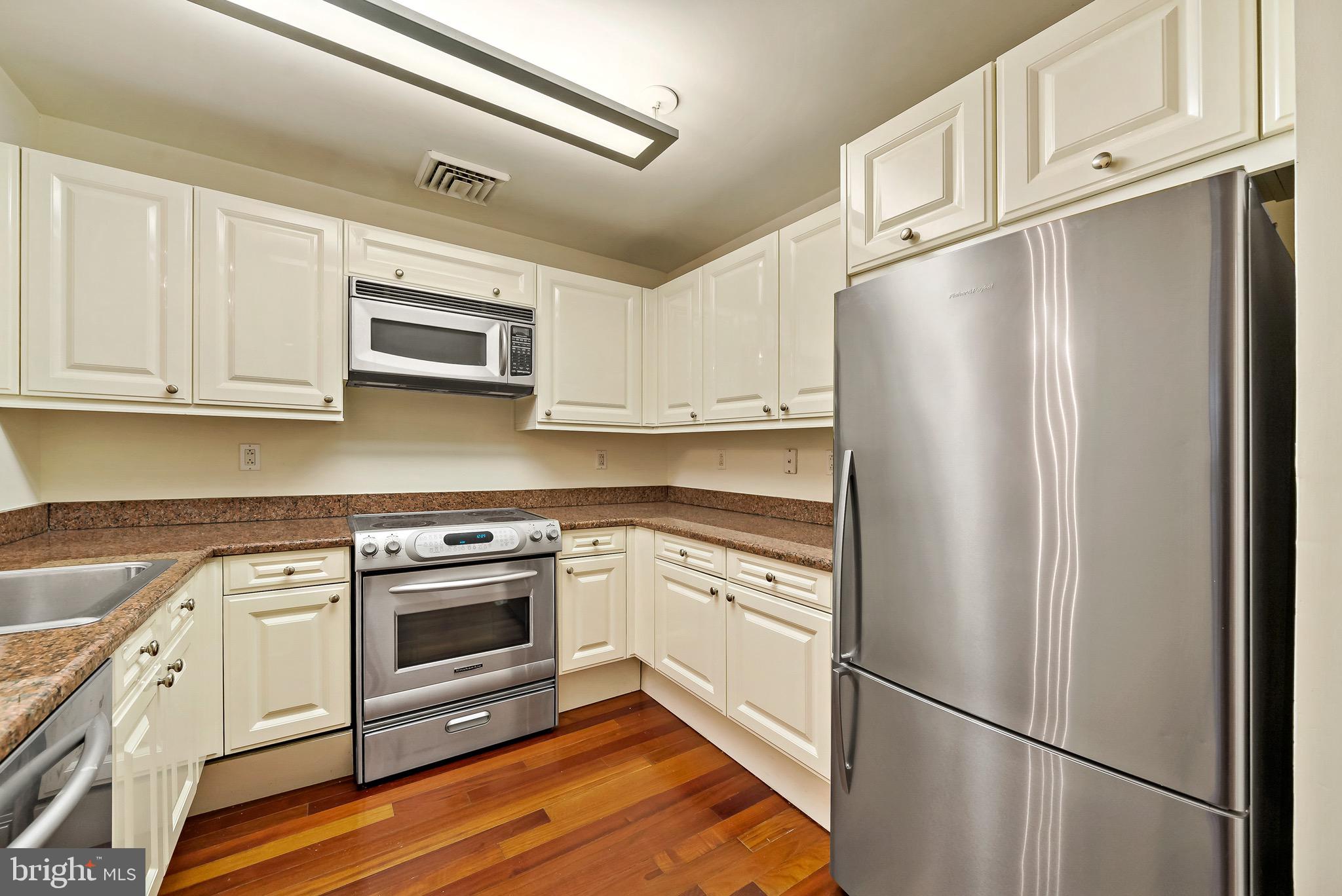 CENTER CITY - Residential