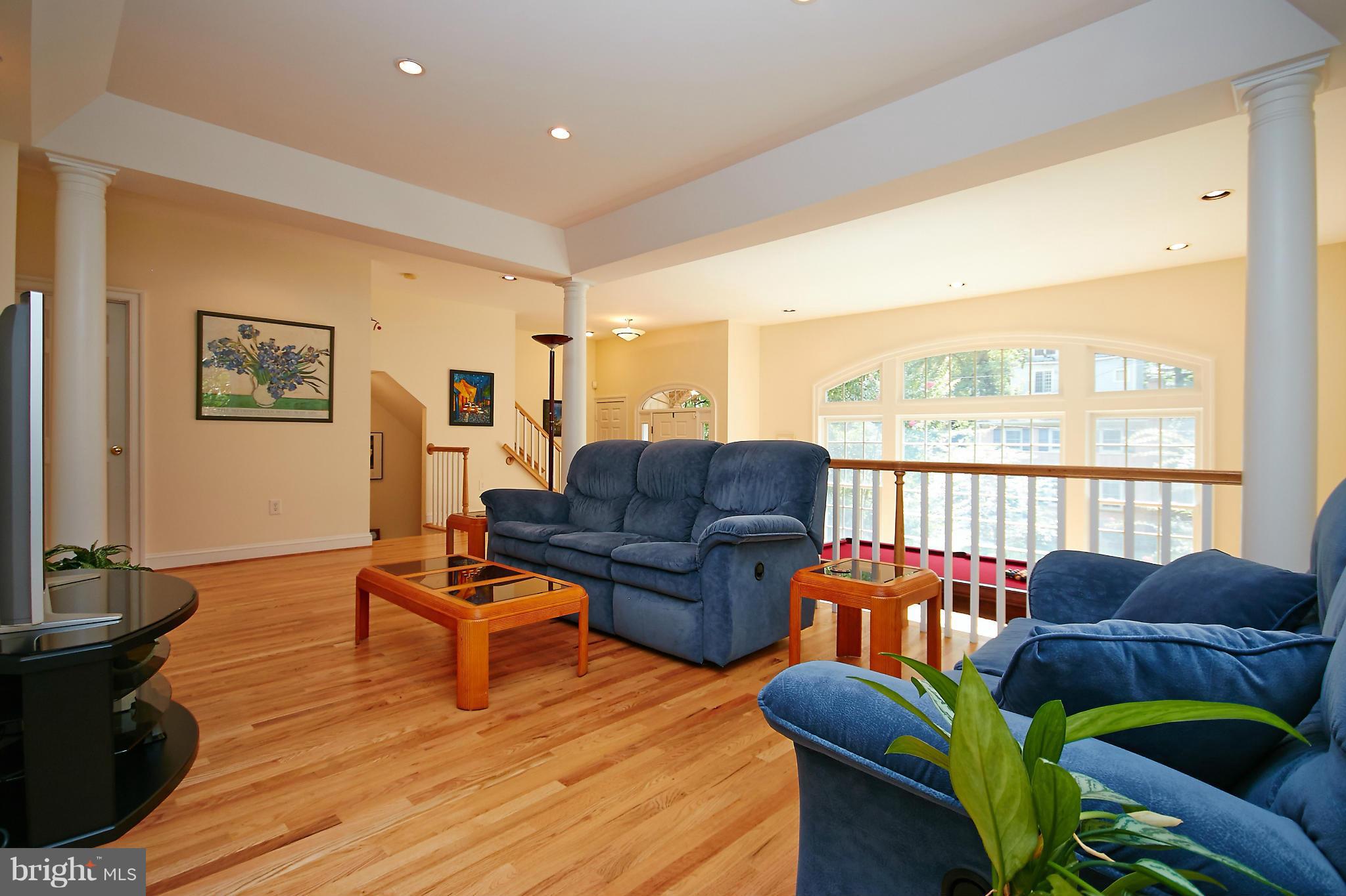 LEE HEIGHTS - Residential