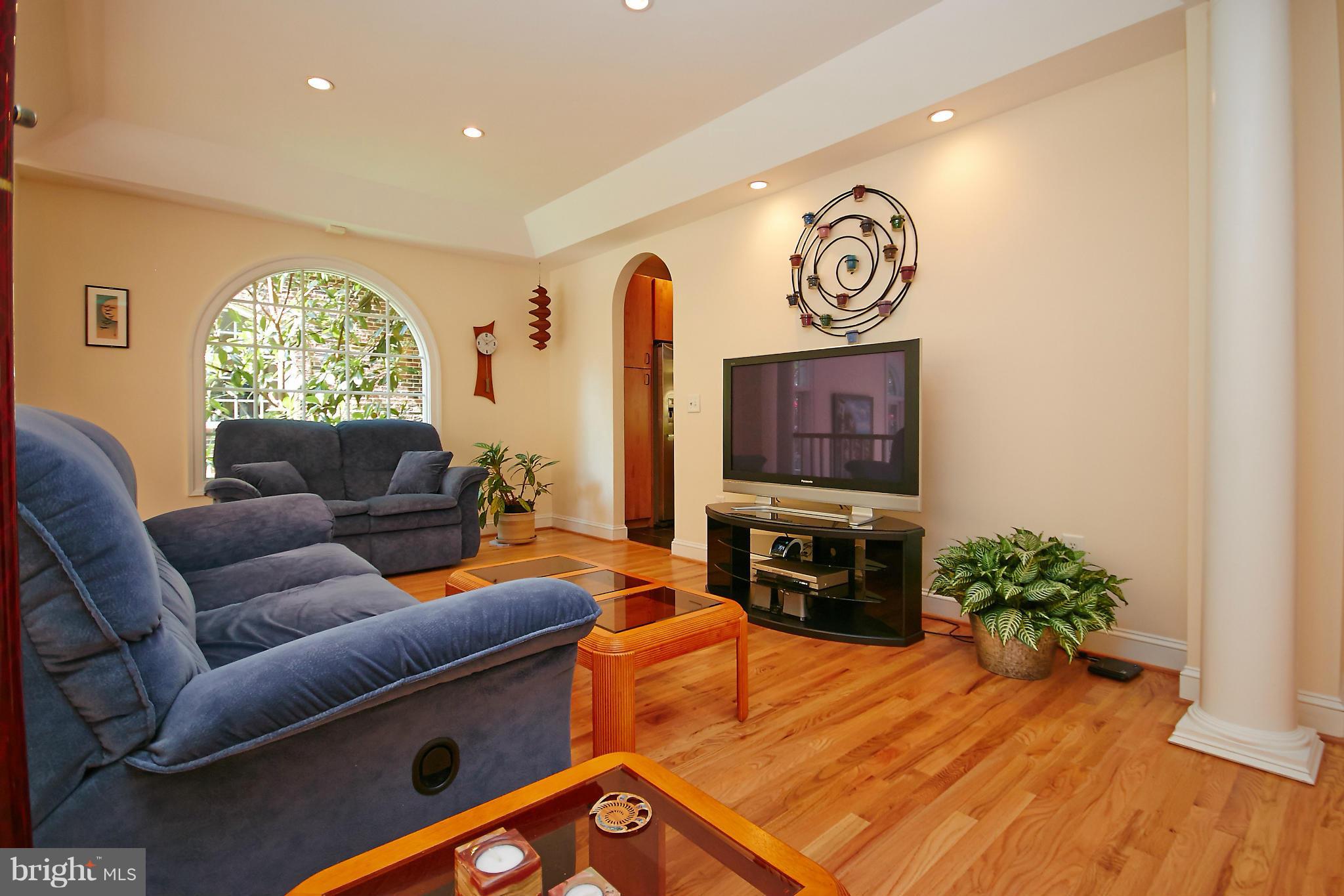 LEE HEIGHTS - Residential