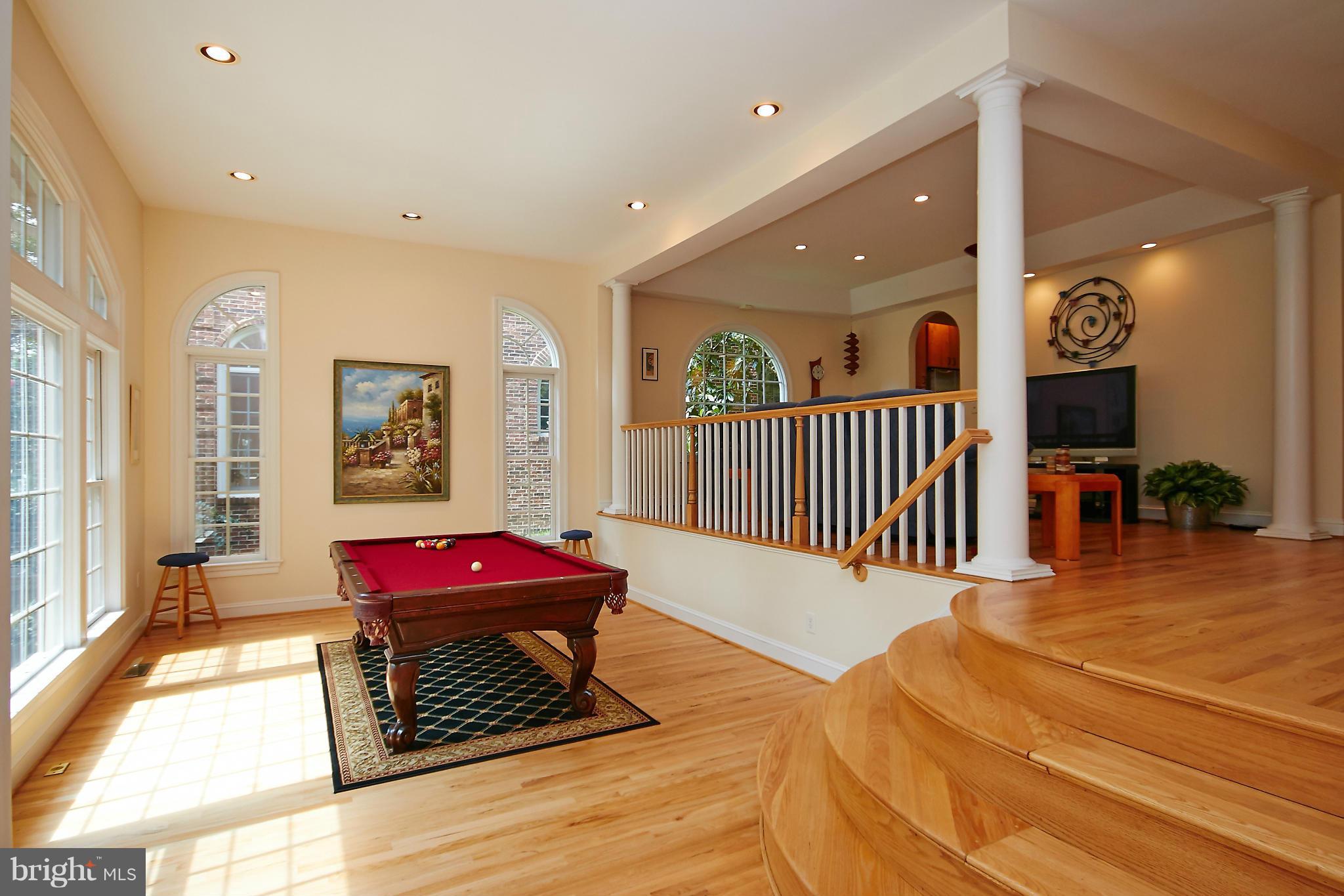 LEE HEIGHTS - Residential