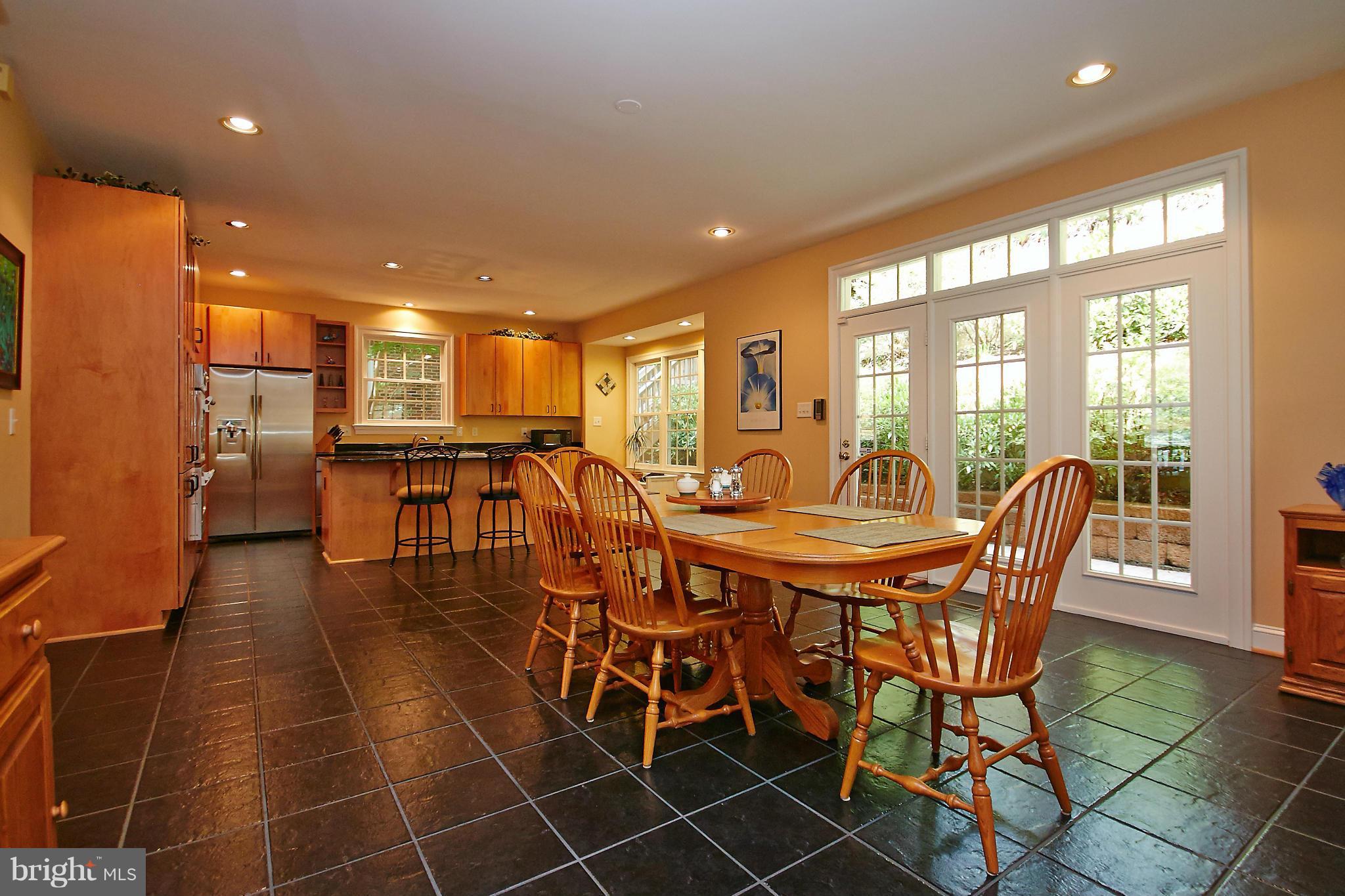 LEE HEIGHTS - Residential