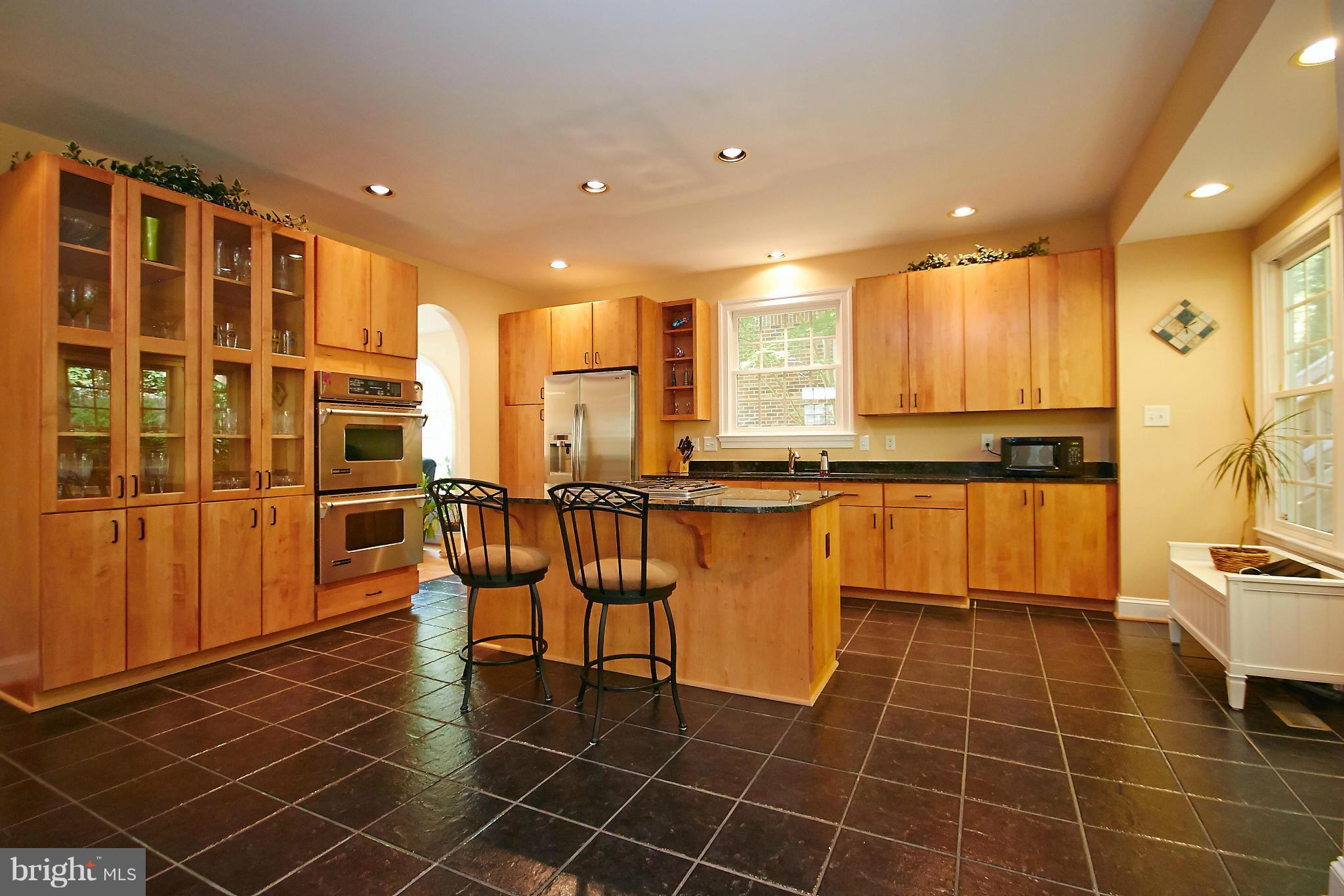 LEE HEIGHTS - Residential