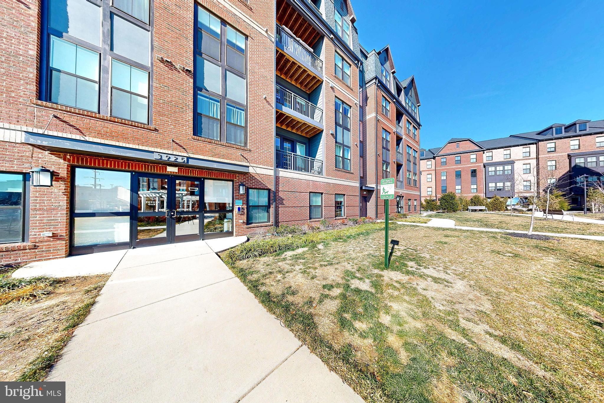 PENDER OAKS - Residential