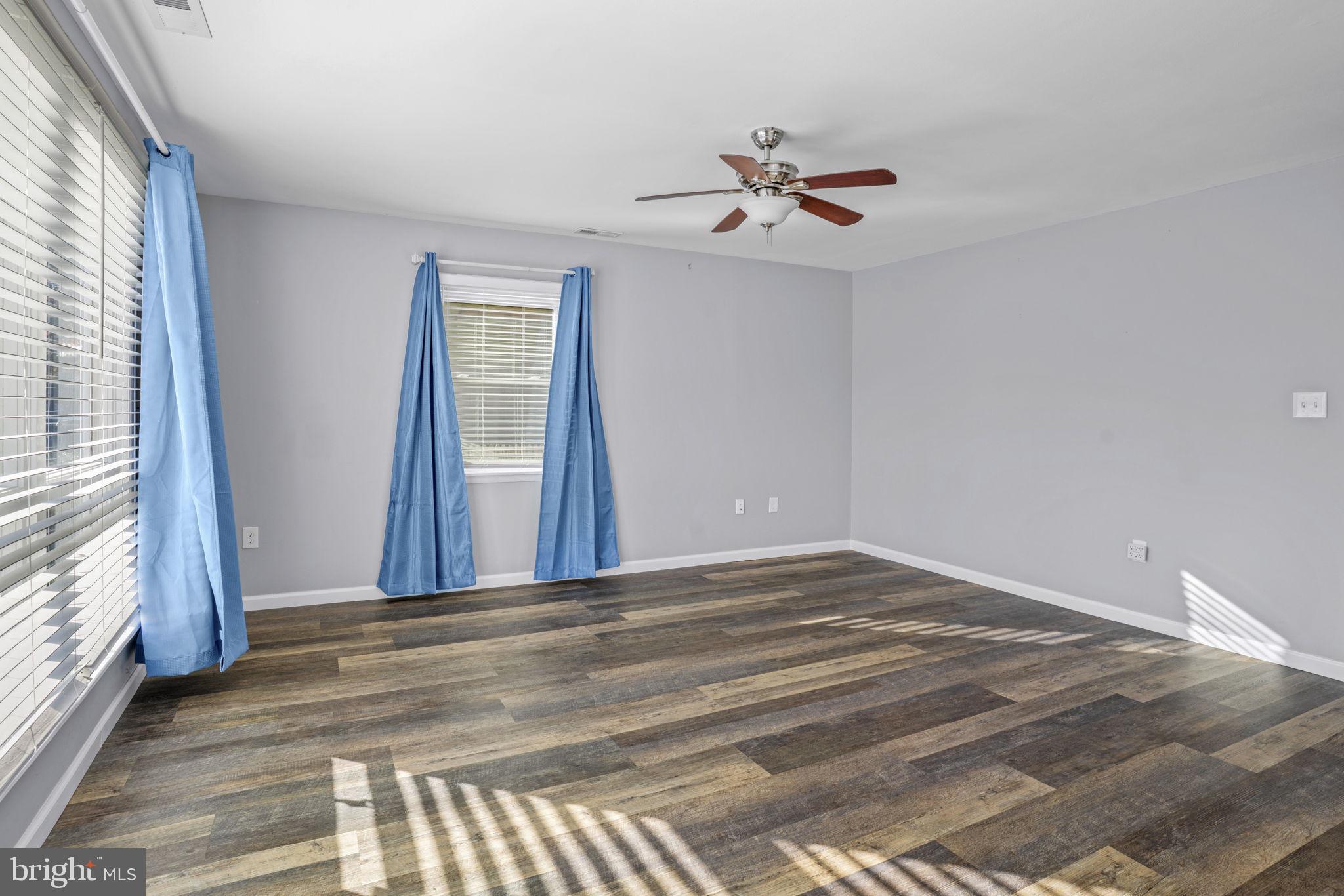 CEDARHURST ON THE BAY - Residential