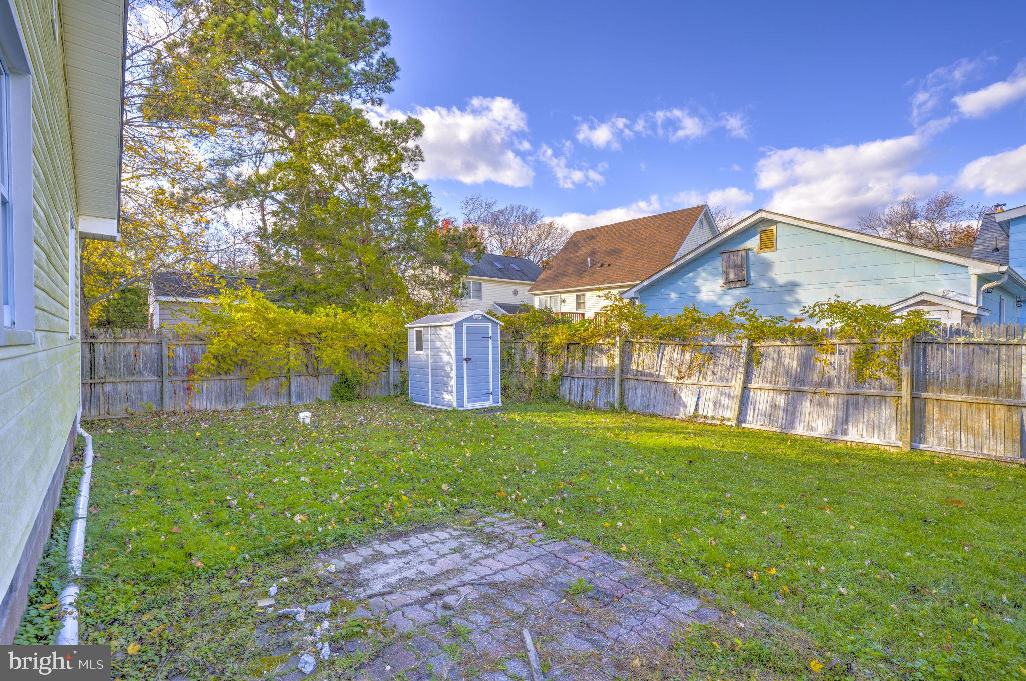 CEDARHURST ON THE BAY - Residential