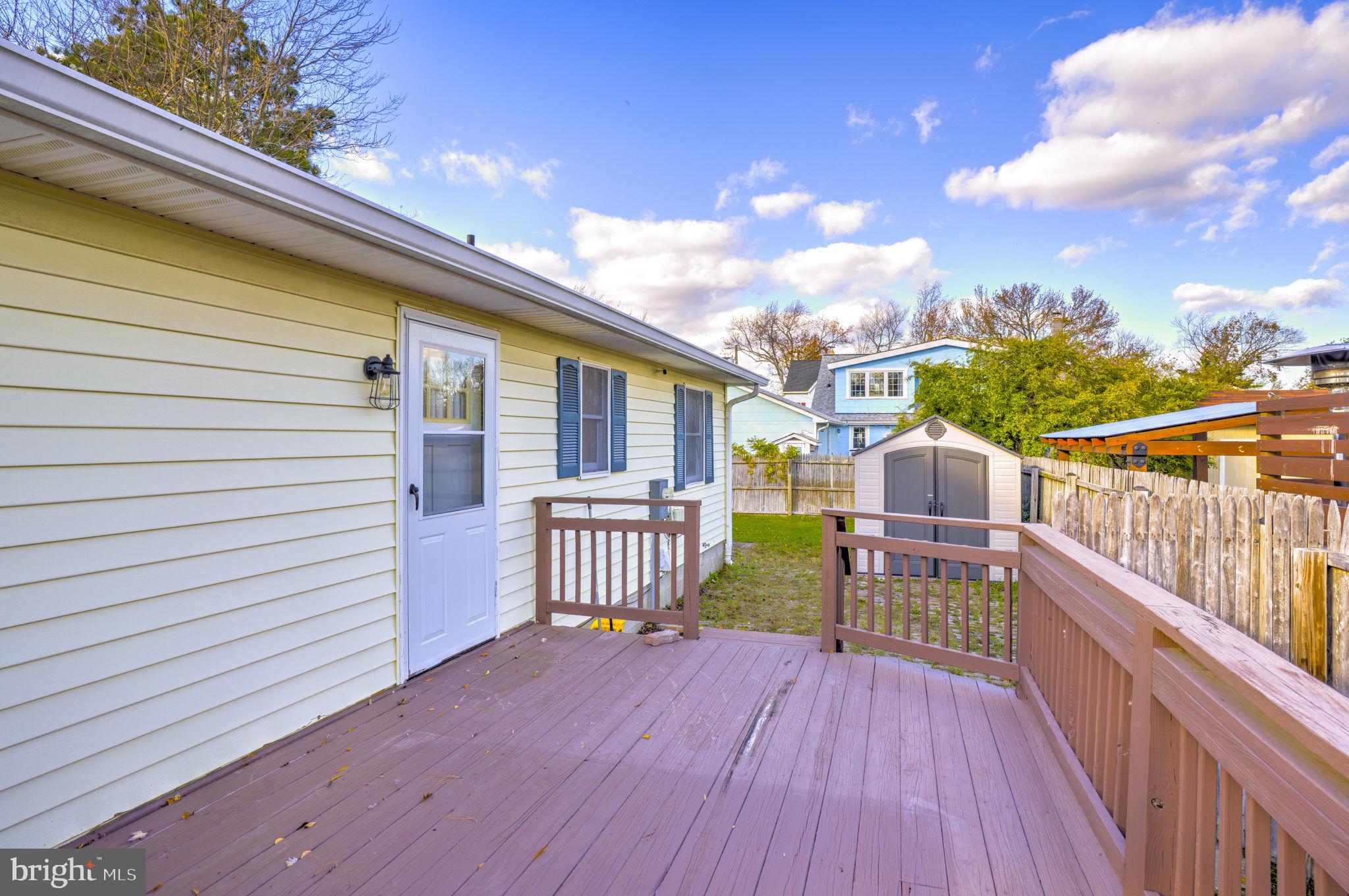 CEDARHURST ON THE BAY - Residential