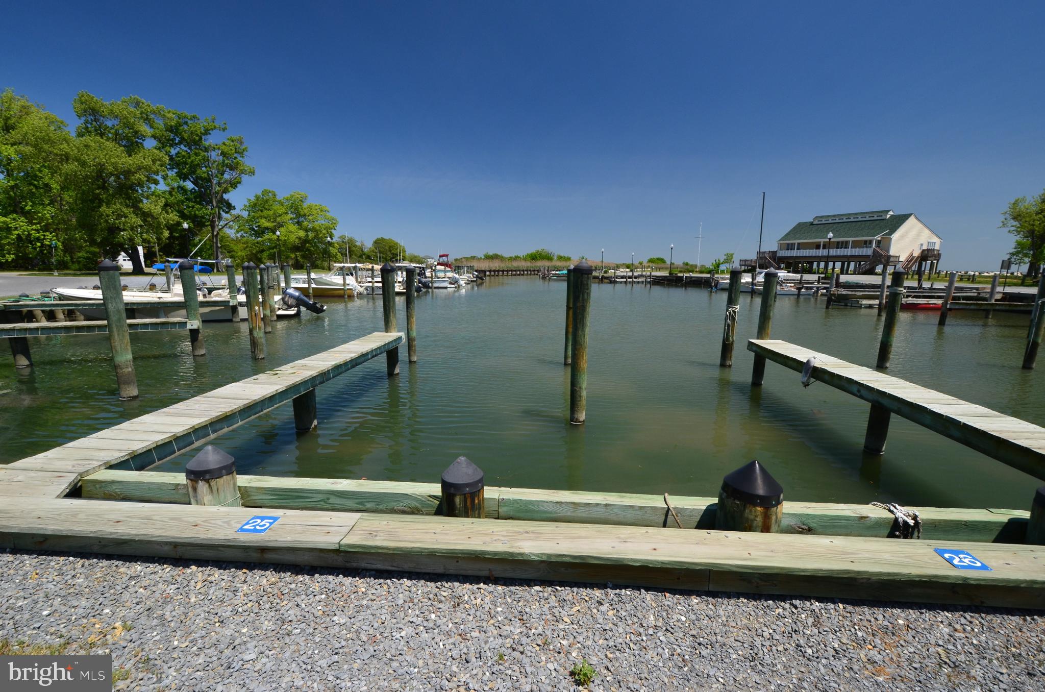 CEDARHURST ON THE BAY - Residential