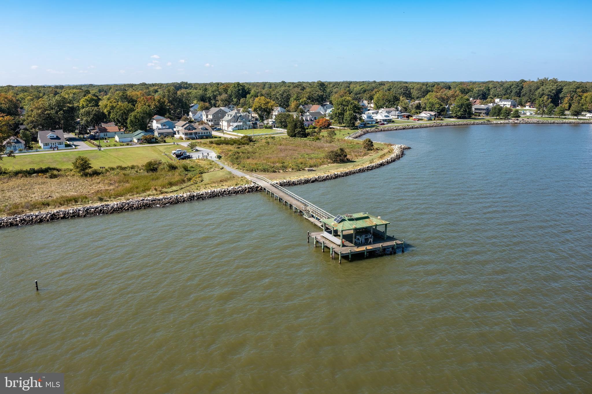 CEDARHURST ON THE BAY - Residential