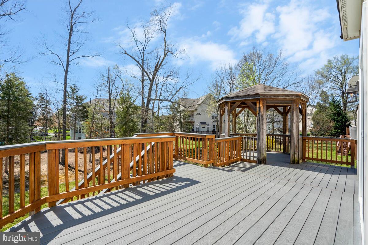 VICTORY LAKES - Residential