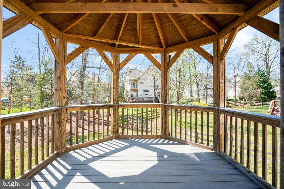 VICTORY LAKES - Residential