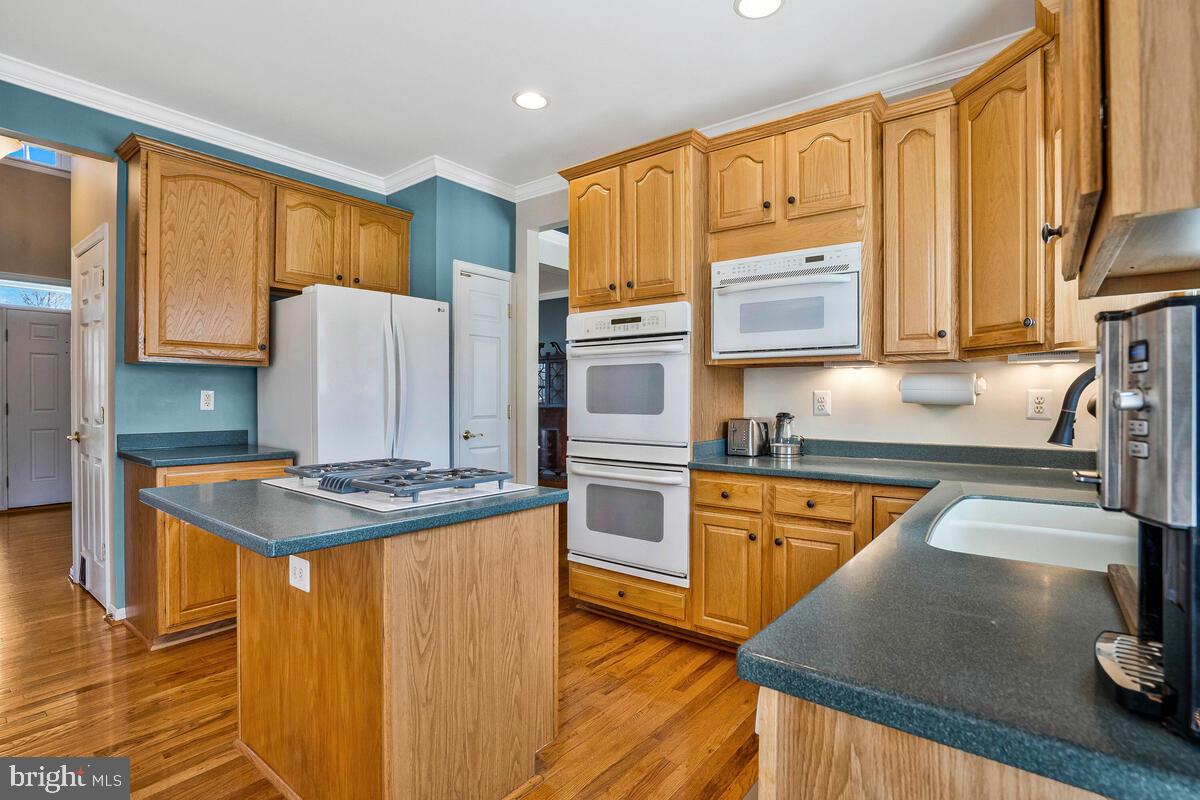 VICTORY LAKES - Residential