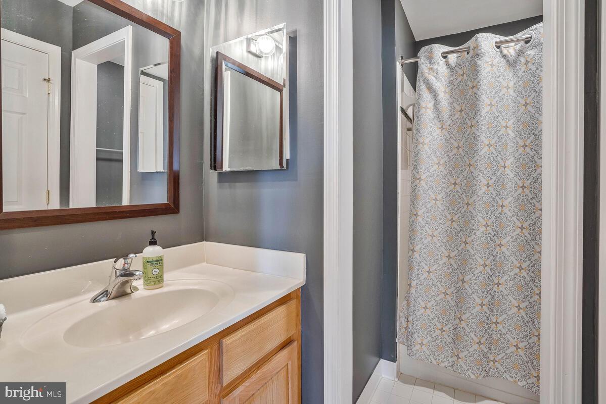 VICTORY LAKES - Residential