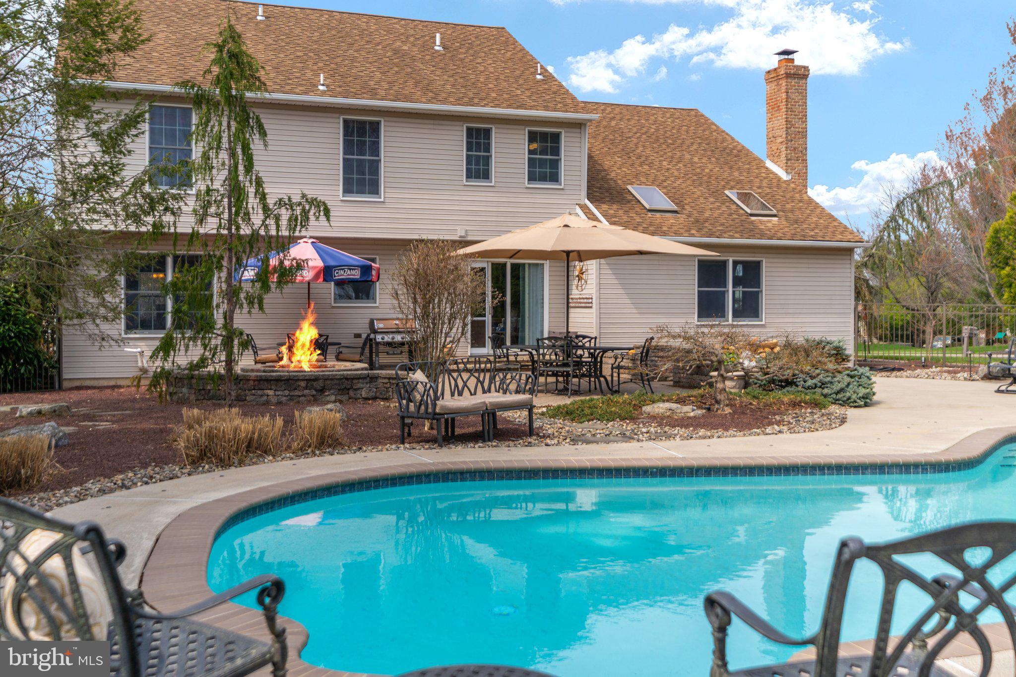 FOUR SEASONS AT FARM - Residential