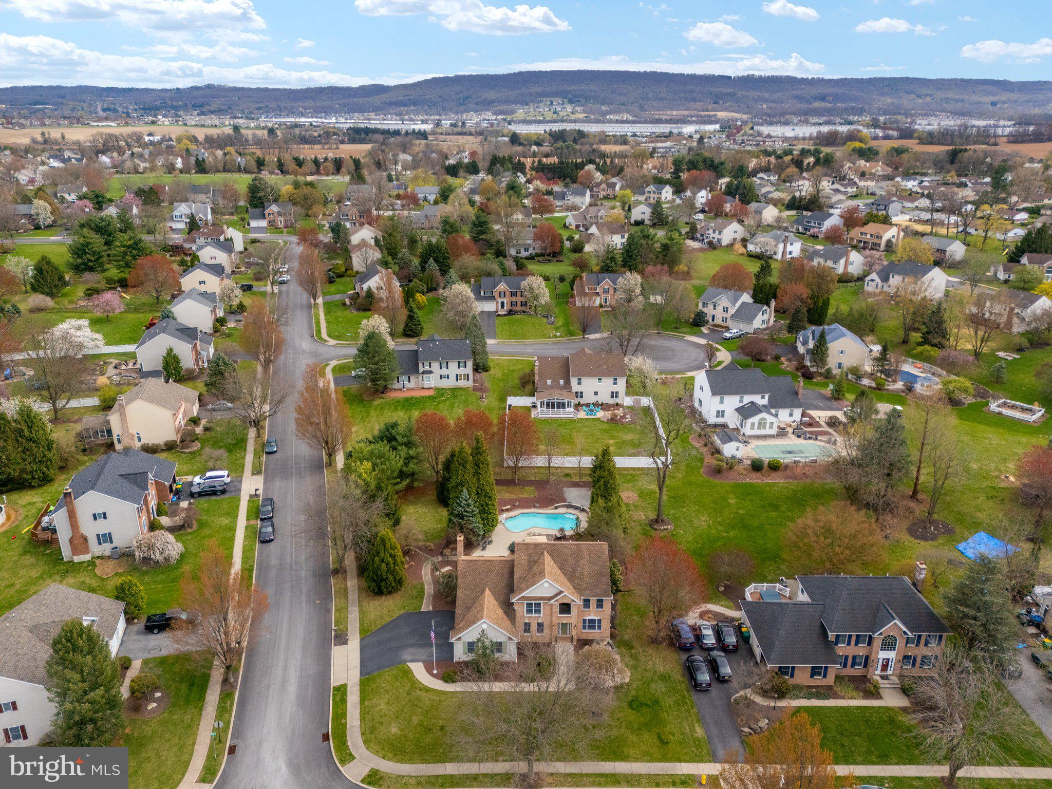 FOUR SEASONS AT FARM - Residential