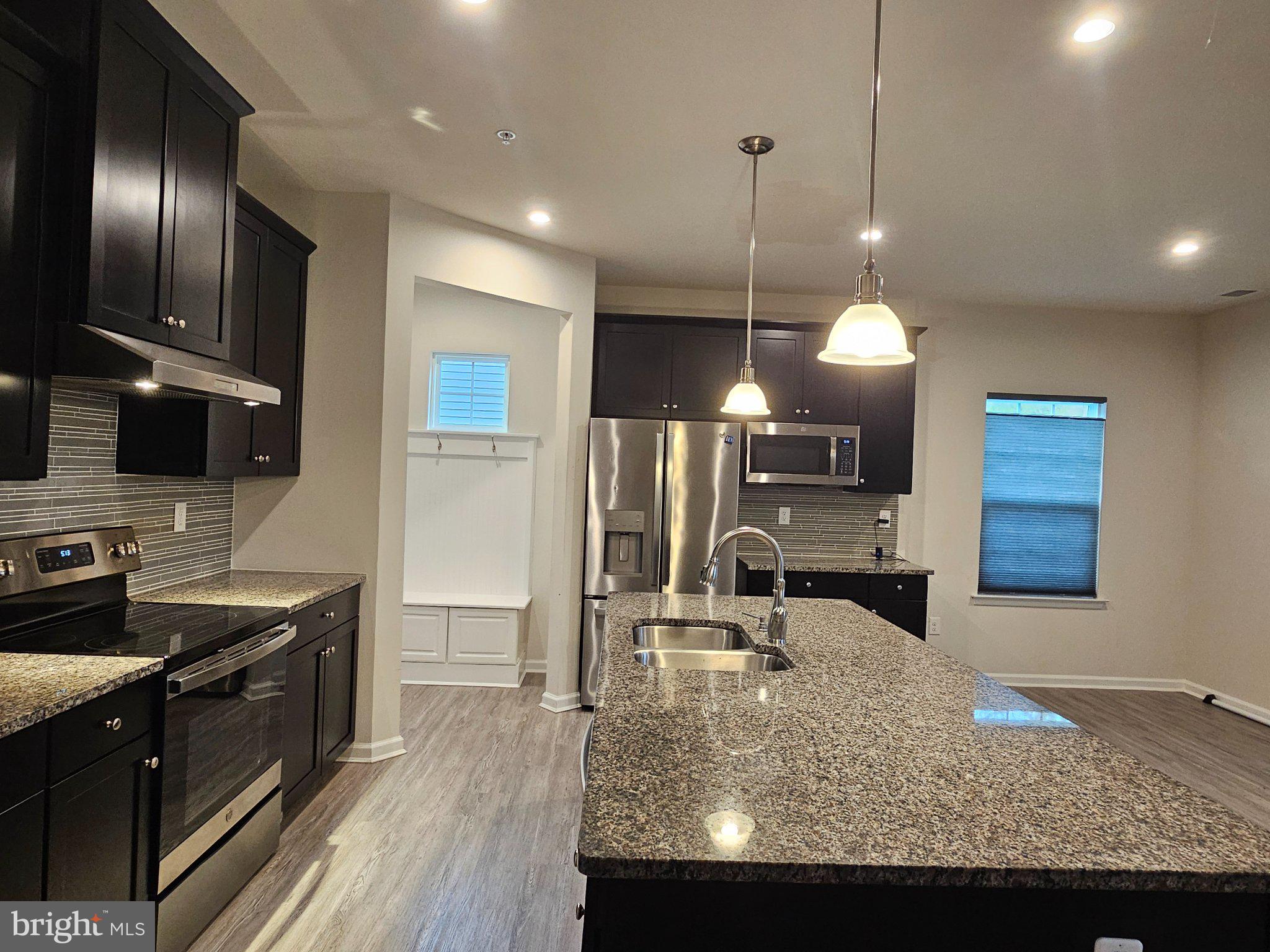 WOOD CREEK GOLF COMM - Residential